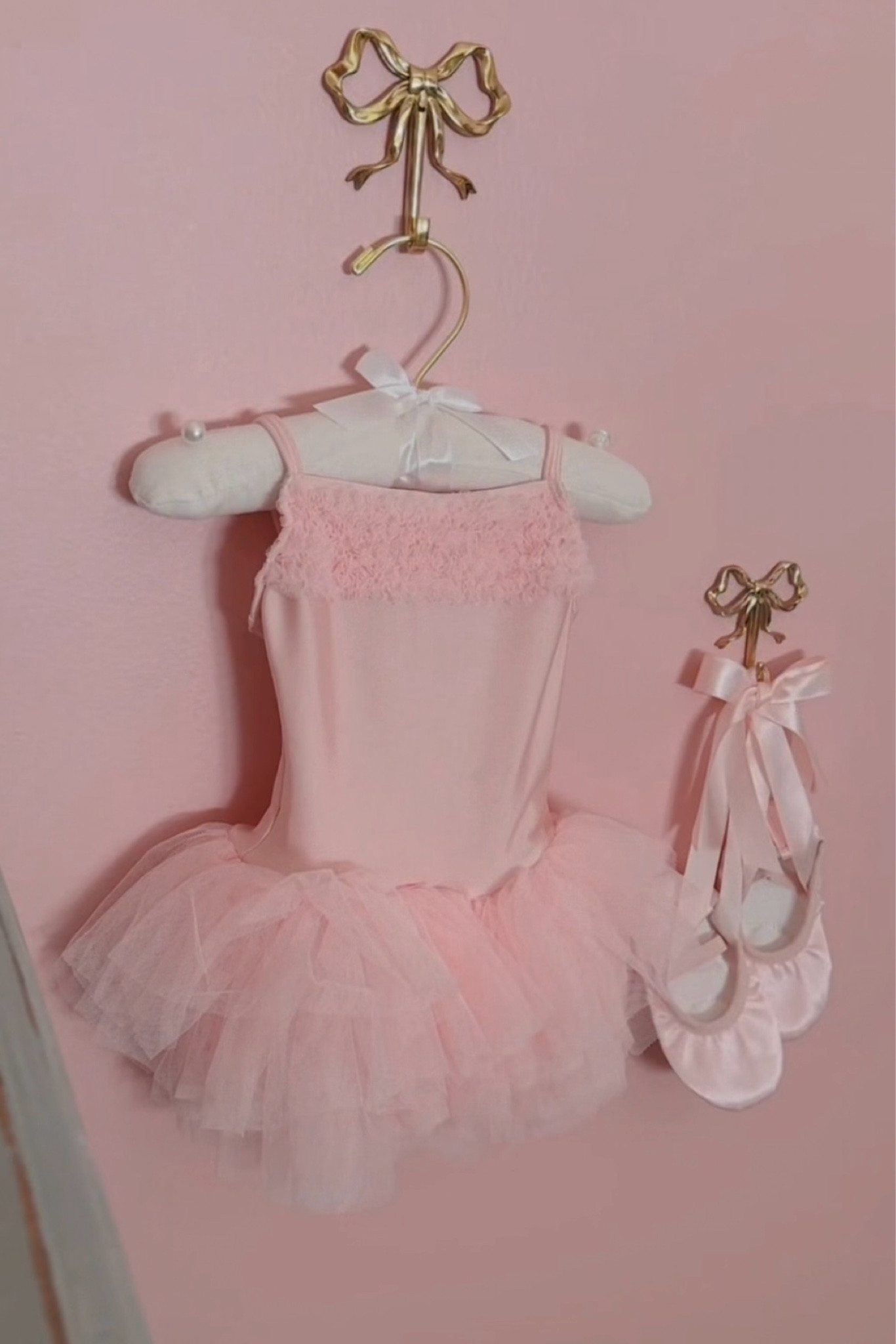 Baby girl nursery wall decor ideaas

#LTKHome #LTKBaby #LTKBump
