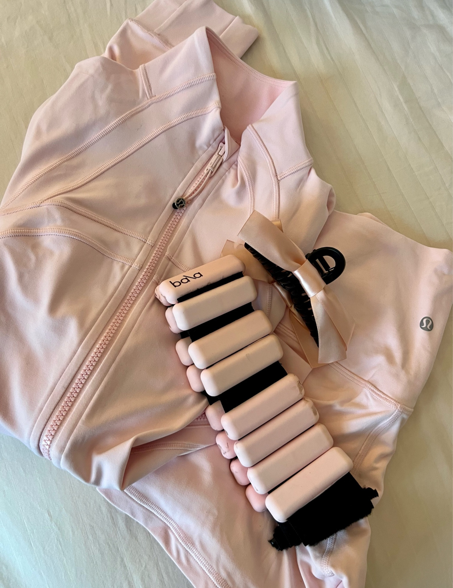 New pink pilates fit 🤍 I’m obsessed with this new LuLu Lemon color “strawberry milkshake.” I’m pairing it with my Amazon bow claw clip and Bala Bangles. #fitness #matchingset #bow #girlyoutfit #workoutset #lululemon

#LTKstyletip #LTKfitness