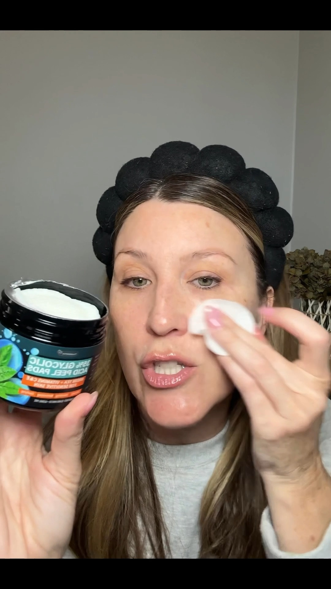 The best way to get rid of dull dry skin and fight fine lines and wrinkles for beautiful glowing skin! An at home facial in itself! Always wear sunscreen! Amazon finds, Amazon skincare, glycolic acid peel pads, skincare over 40, mature skin 

#LTKdayinmylife #LTKgrwm #LTKBeauty