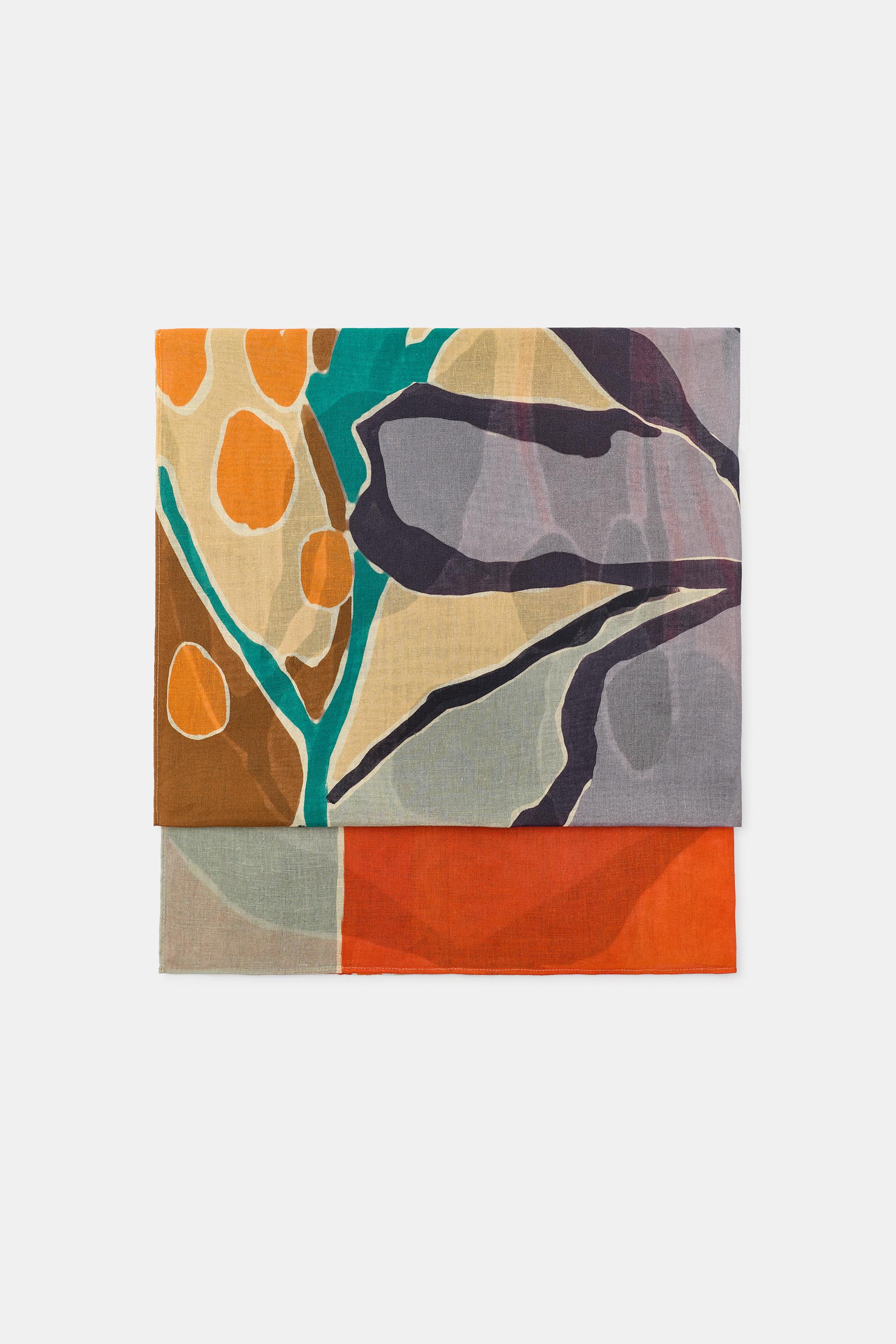 Printed scarf made with linen blend yarn.DIMENSIONS: 39.4 x 78.7 inches (100 x 200 cm). | Zara US