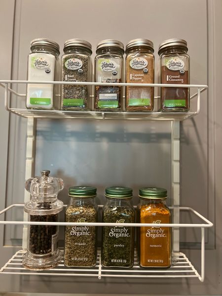 Spice jar organization from Amazon 💗

#kitchen organization #Spice jars #spice container #kitchen container #kitchen jars #kitchen #cybermonday #Amazon #Amazon kitchen #cyberweek


 

#LTKhome #LTKunder50 #LTKsalealert #LTKCyberweek