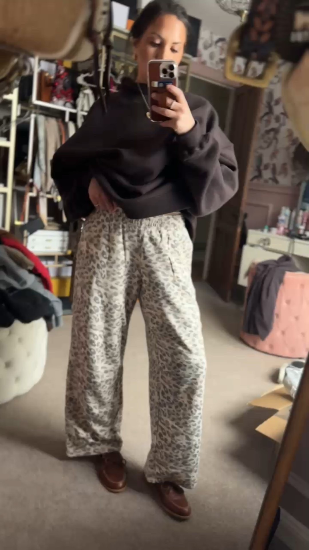 LOVE these new sweats from Aerie!

I read that they run large, so I did an XS SHORT. Love the fit of the XS, but wish I had done regular length. I’m just under 5’3” for reference  

#LTKPetite #LTKSaleAlert #LTKOver40