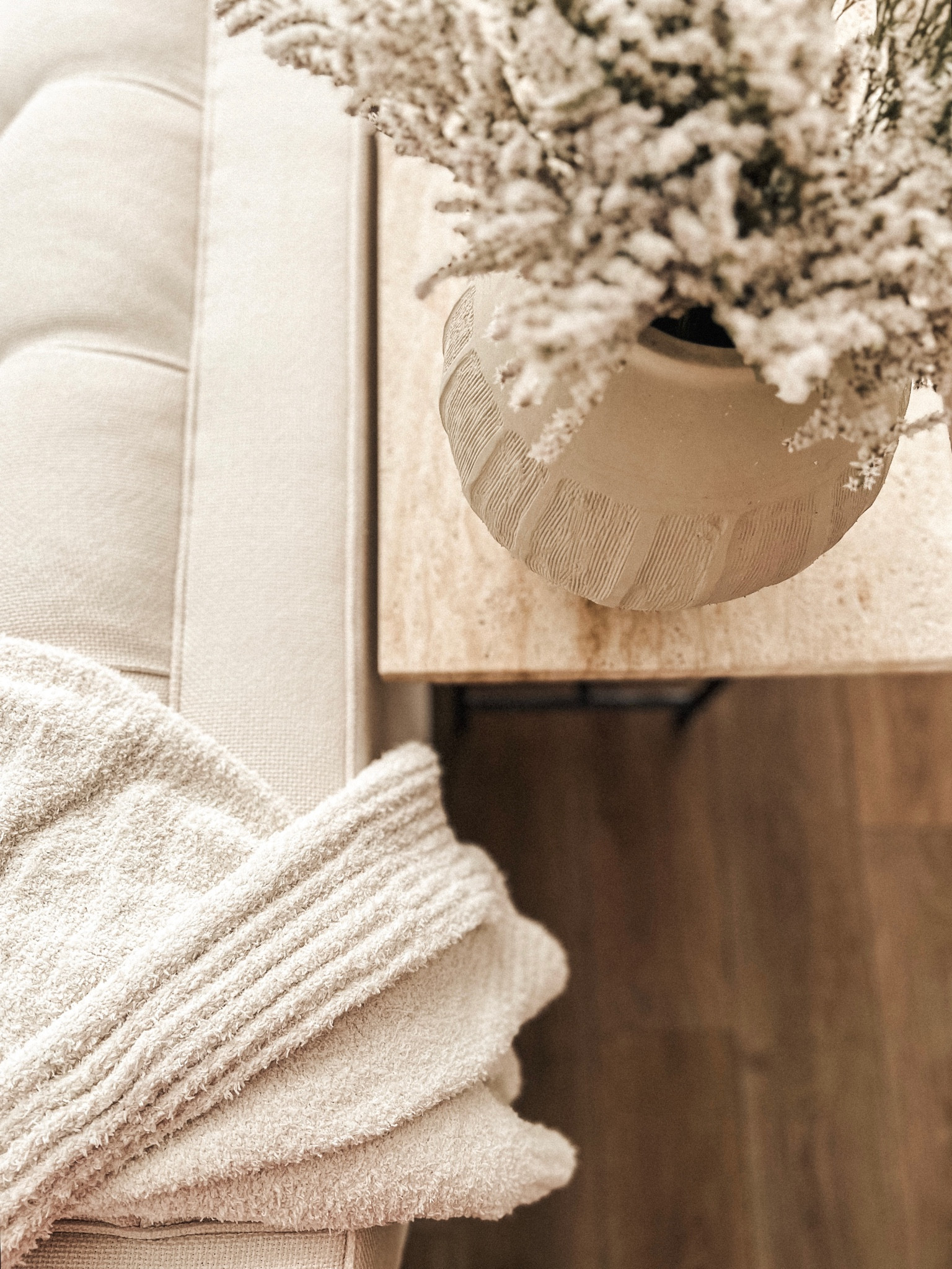 Barefoot Dreams Dupe blanket 🤌

#LTKunder50 #LTKfamily #LTKhome