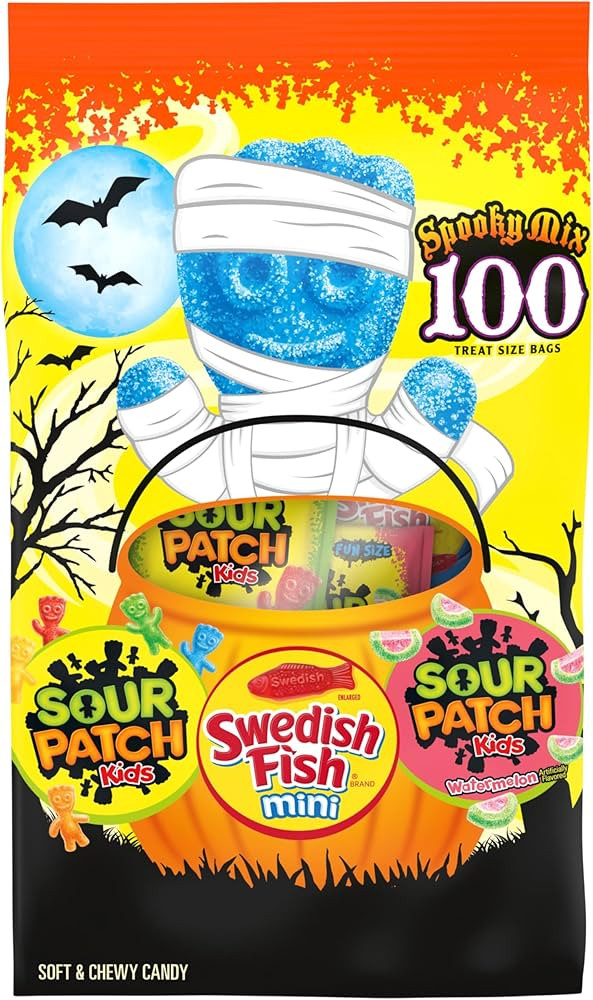 SOUR PATCH KIDS & SWEDISH FISH Mini Halloween Candy Variety Pack, 100 Trick or Treat Bags | Amazon (US)