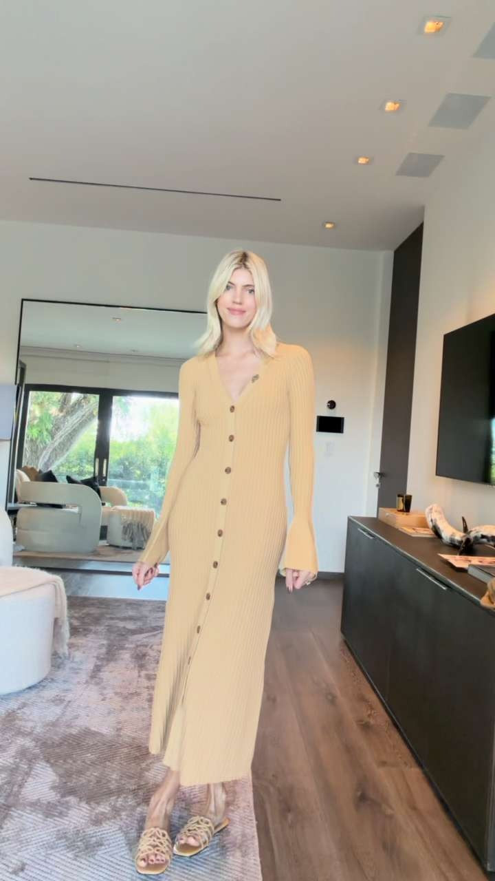 Outfit of the day to head to the office! Love this knit dress for fall🤎🍂 

 

#LTKShoeCrush #LTKSeasonal #LTKStyleTip