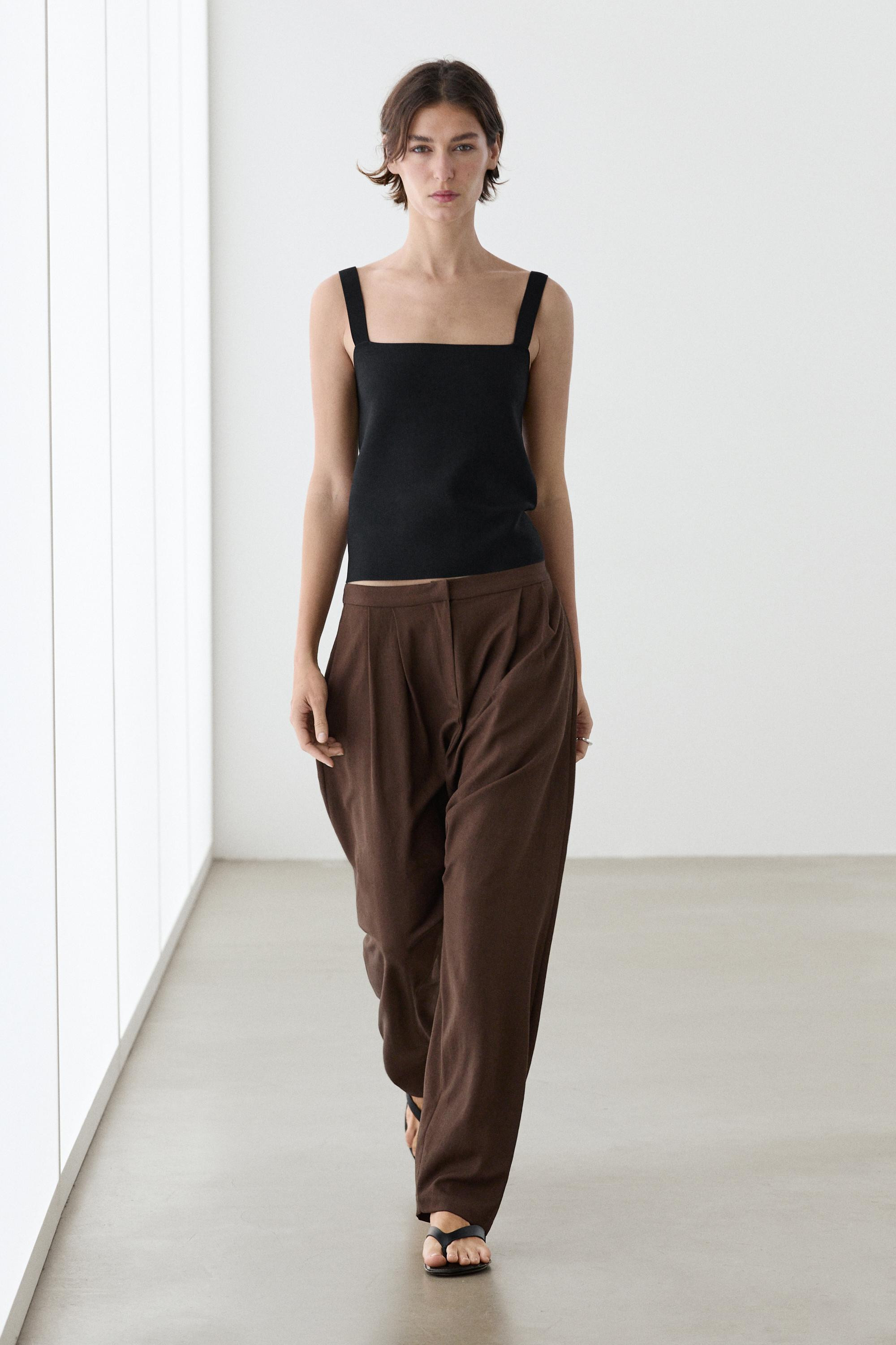Knit top with a square neckline | Massimo Dutti UK