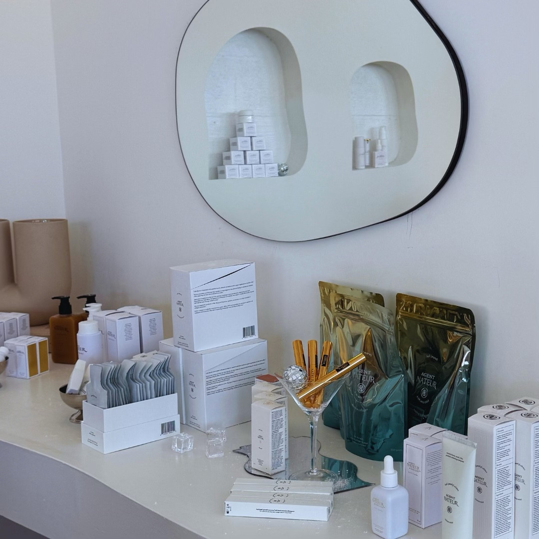 I have been a big fan of clean skincare brand Agent Nateur for many years now. Recently I got to attend a masterclass with the founder herself! Here are the products we used in the class, and my favorite picks from this brand 🧖‍♀️

#skincare 
#cleanskincare 
#beauty 
#skin 

#LTKTravel #LTKBeauty #LTKGiftGuide
