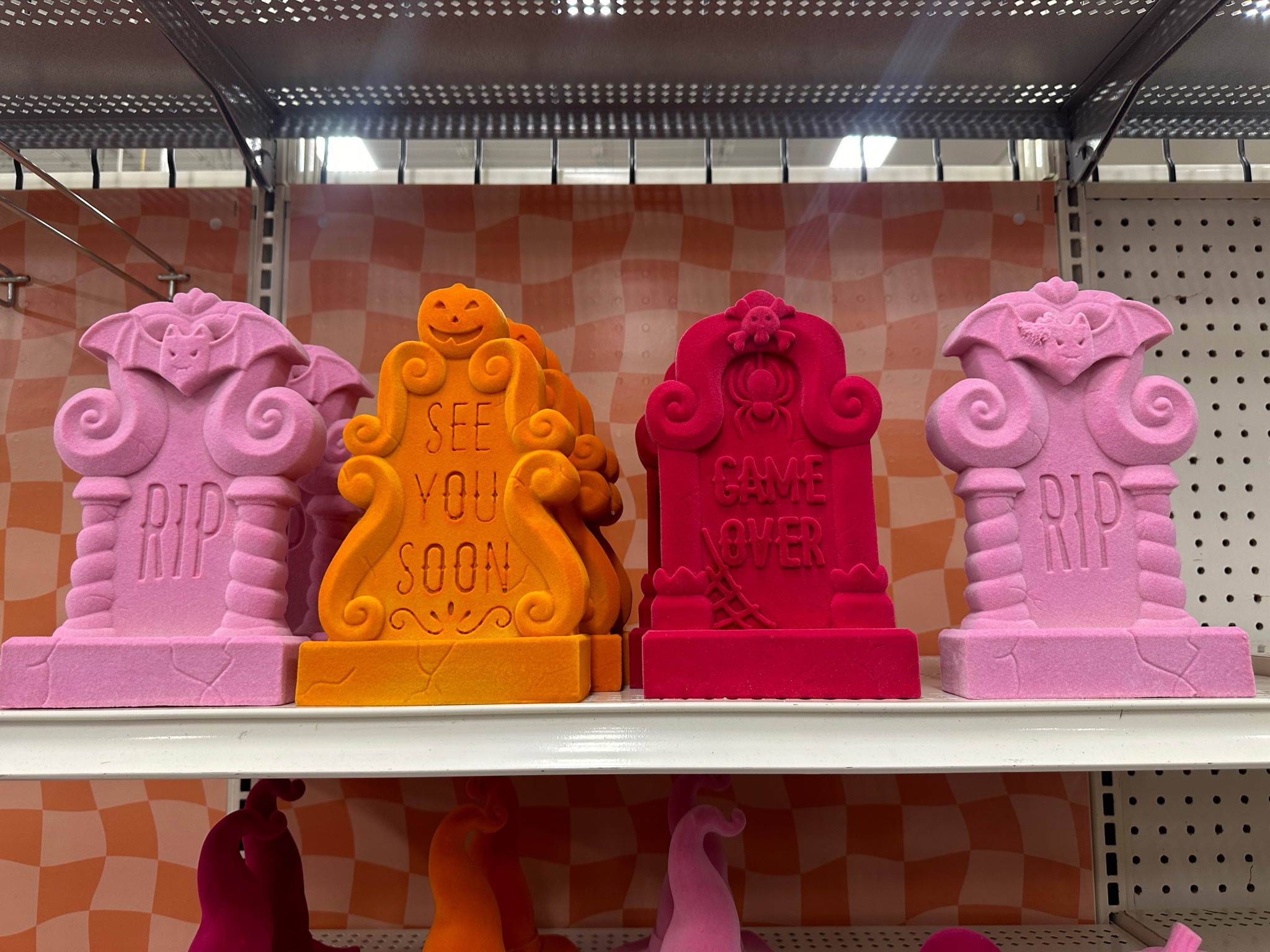 Pink halloween is the best! 
#pinkhalloween #halloween #halloweendecor 

#LTKHome #LTKSeasonal