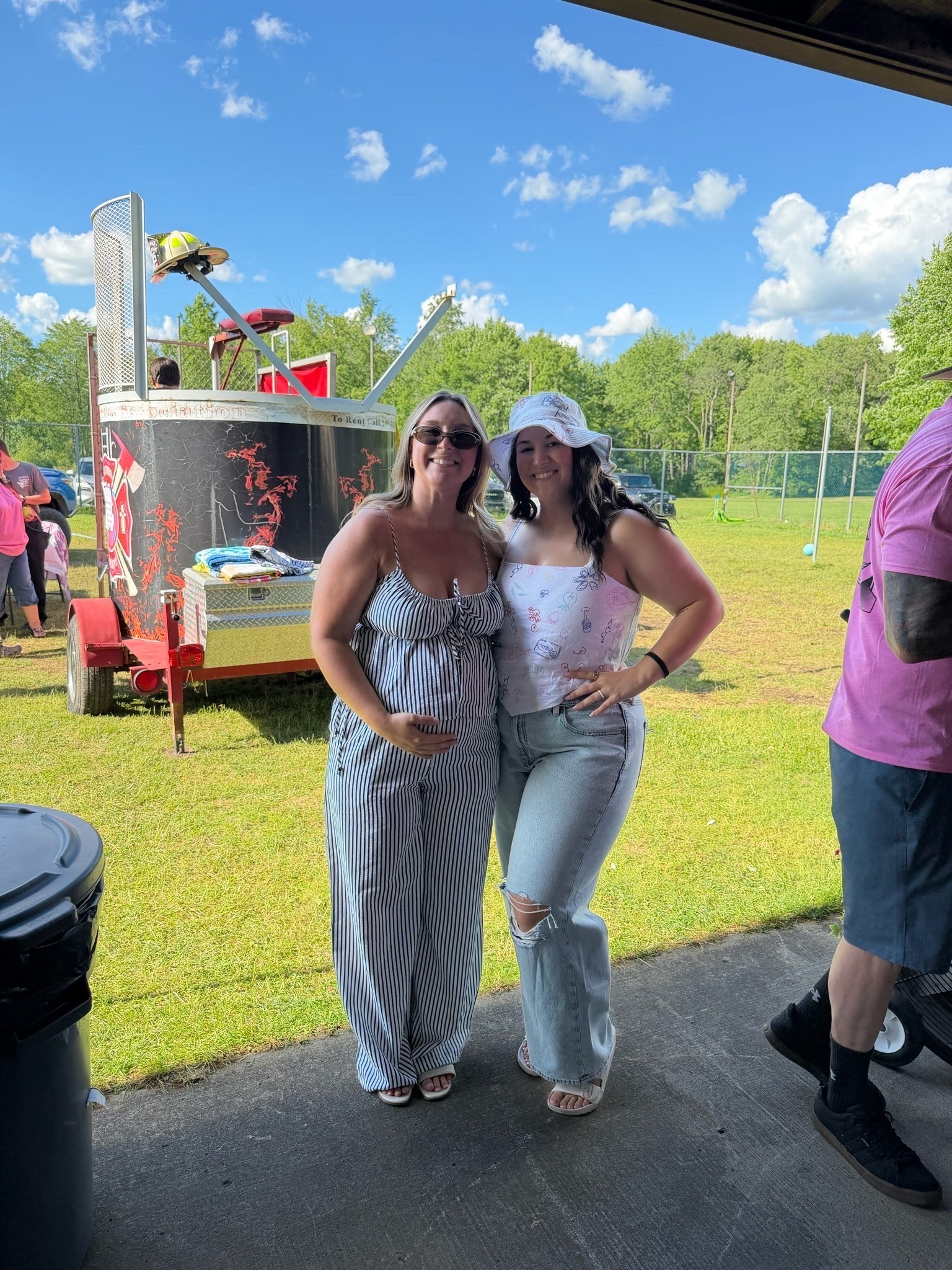 Wearing a large in the top and bottoms and Kendra is wearing the super cute @American Eagle Outfitters bucket hat with destroyed denim

#LTKdayinmylife #LTKootd #LTKMidsize