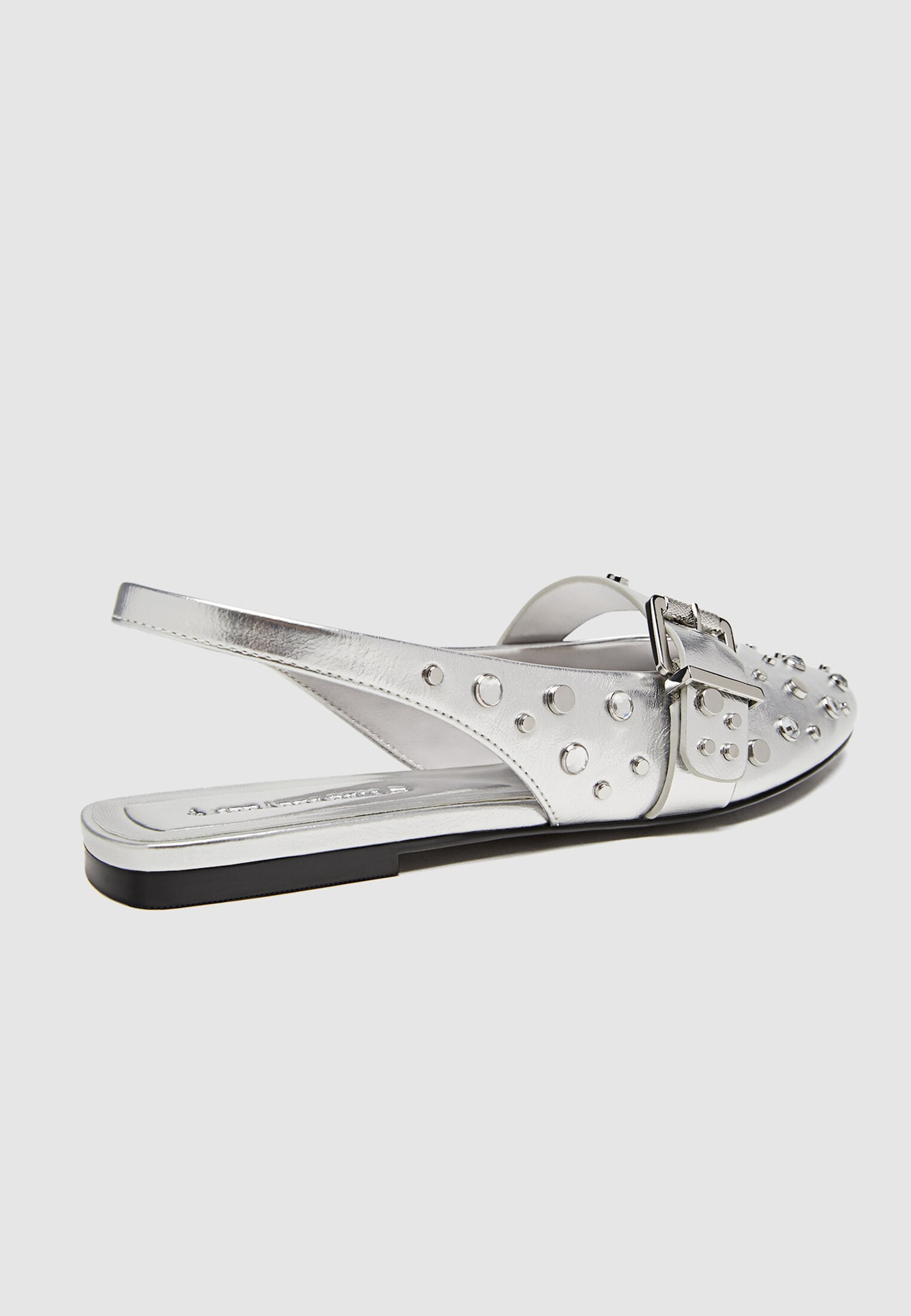 Chaussures plates avec boucles | Stradivarius (FR)