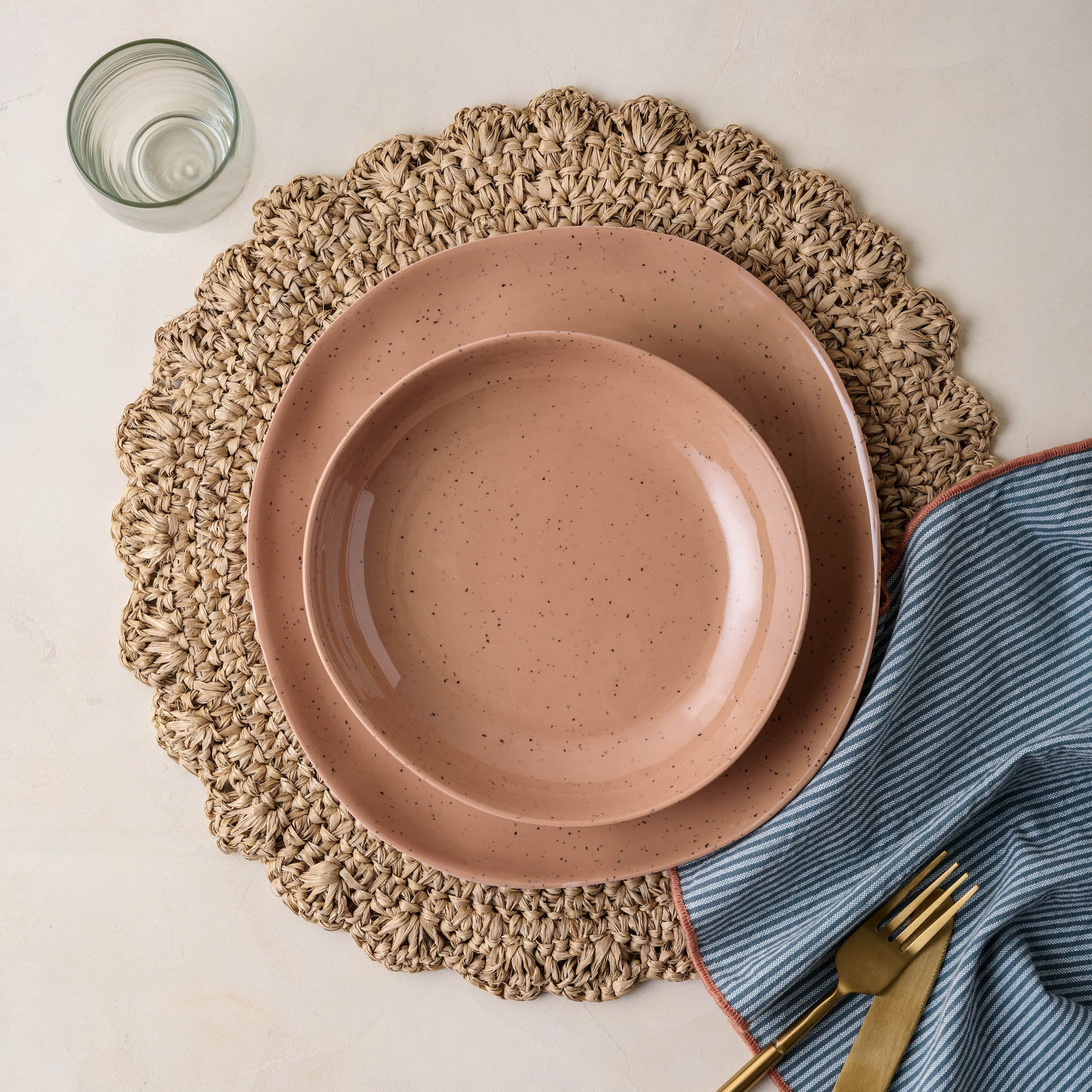 Amelia Round Placemat | Magnolia