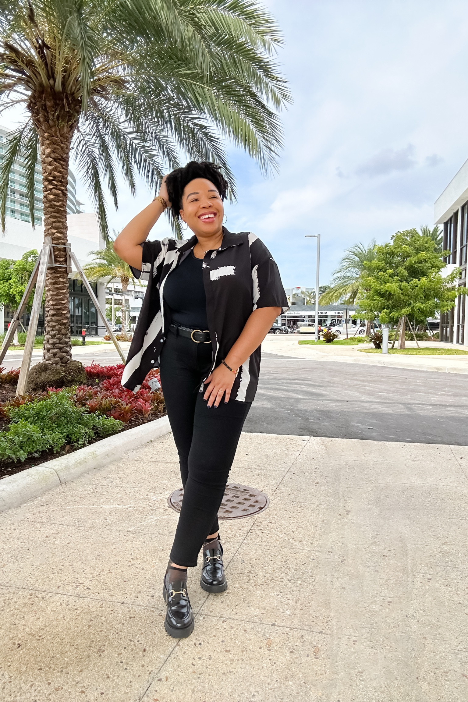 All black with a pop of white. Curvy jeans, loafers, oversized shirt.

#LTKfindsunder100 #LTKmidsize #LTKshoecrush