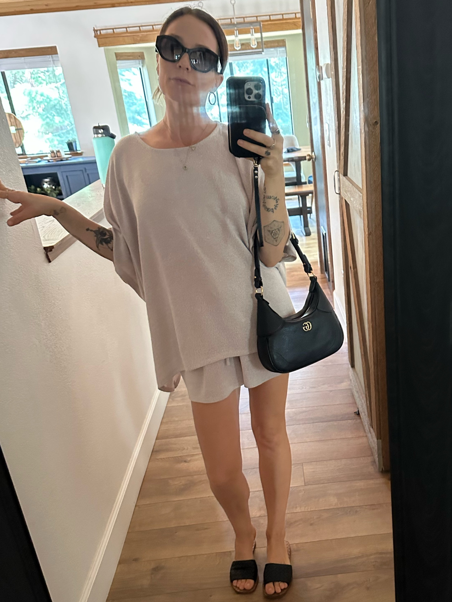 Short sweater set is Zara, but I found some good alternatives for ya 🫶
Sandals are Bottega, I’ve linked alternatives.
Bag is Gucci & glasses are Prada symbole glasses ✔️