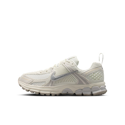 Nike Vomero 5 Big Kids' Shoes with Reflective Accents | Nike (US)
