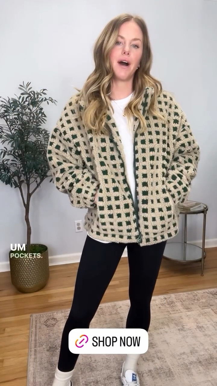 Casual mom outfit of the day! I lovvvve this jacket! Sized up to a M  #LTKFindsUnder50




#LTKootd #LTKmomlife