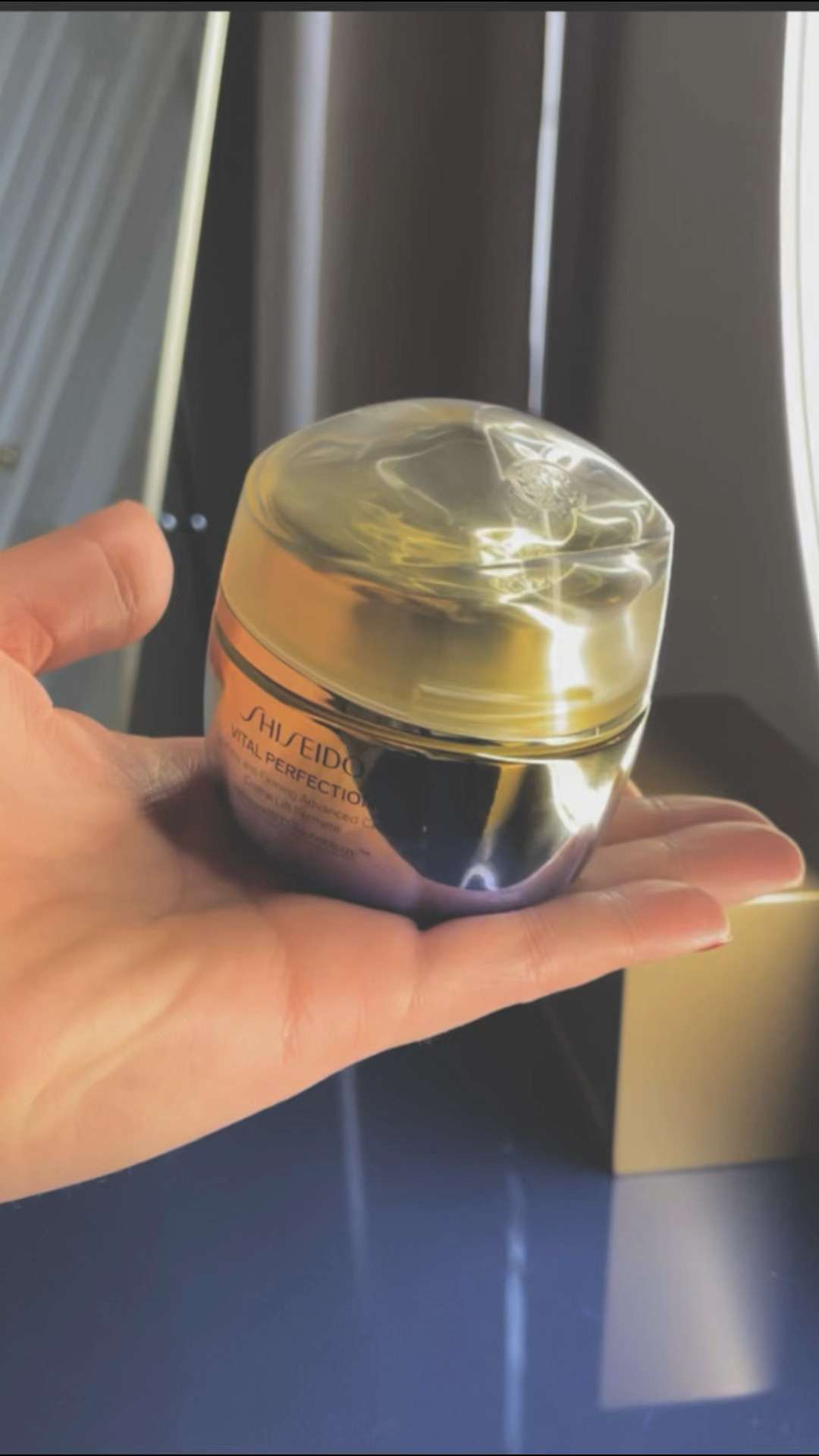 #gifted_by_Shiseido 

Are you searching for a moisturizer that can address multiple signs of aging and deliver visible results? Look no further than Vital Perfection Uplifting and Firming Advanced Cream @shiseido 

Powered by the revolutionary SafflowerRED from Japan, this luxurious formula lifts, firms, and evens out your skin tone. And with the help of Ginseng Root Extract, it boosts collagen production, strengthens the moisture barrier, and brightens your complexion. 

Say goodbye to sagging, dark spots, and deep wrinkles! Solve your skincare concerns and discover the secret to ageless beauty. 

#LTKU #LTKbeauty #LTKGiftGuide