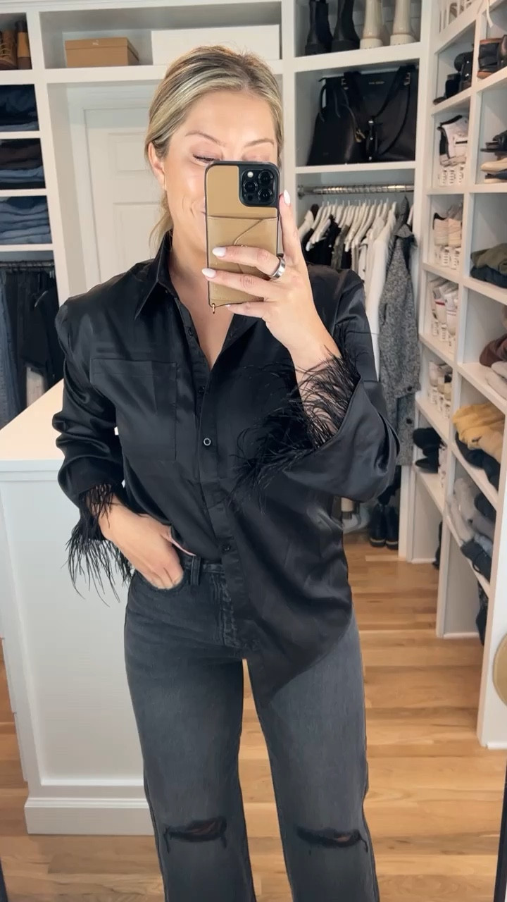 Pink Lily outfit 
Top: wearing a large but could of sized down 
Jeans: true to size wearing a 9/28
Shoes: true to size 

#LTKstyletip #LTKunder100