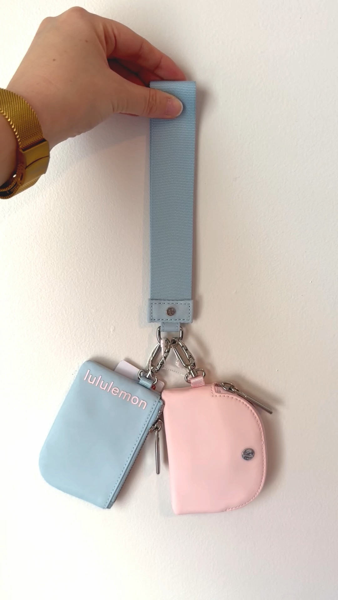 I grabbed this as a present for my daughter! I love these new colors.

Lululemon, wristlet, activewear, Spring dress, spring outfits, spring break, date night outfits, wedding guest dresses, summer outfits, jeans, vacation outfits, beach vacation


#LTKgrwm #LTKSeasonal #LTKootd