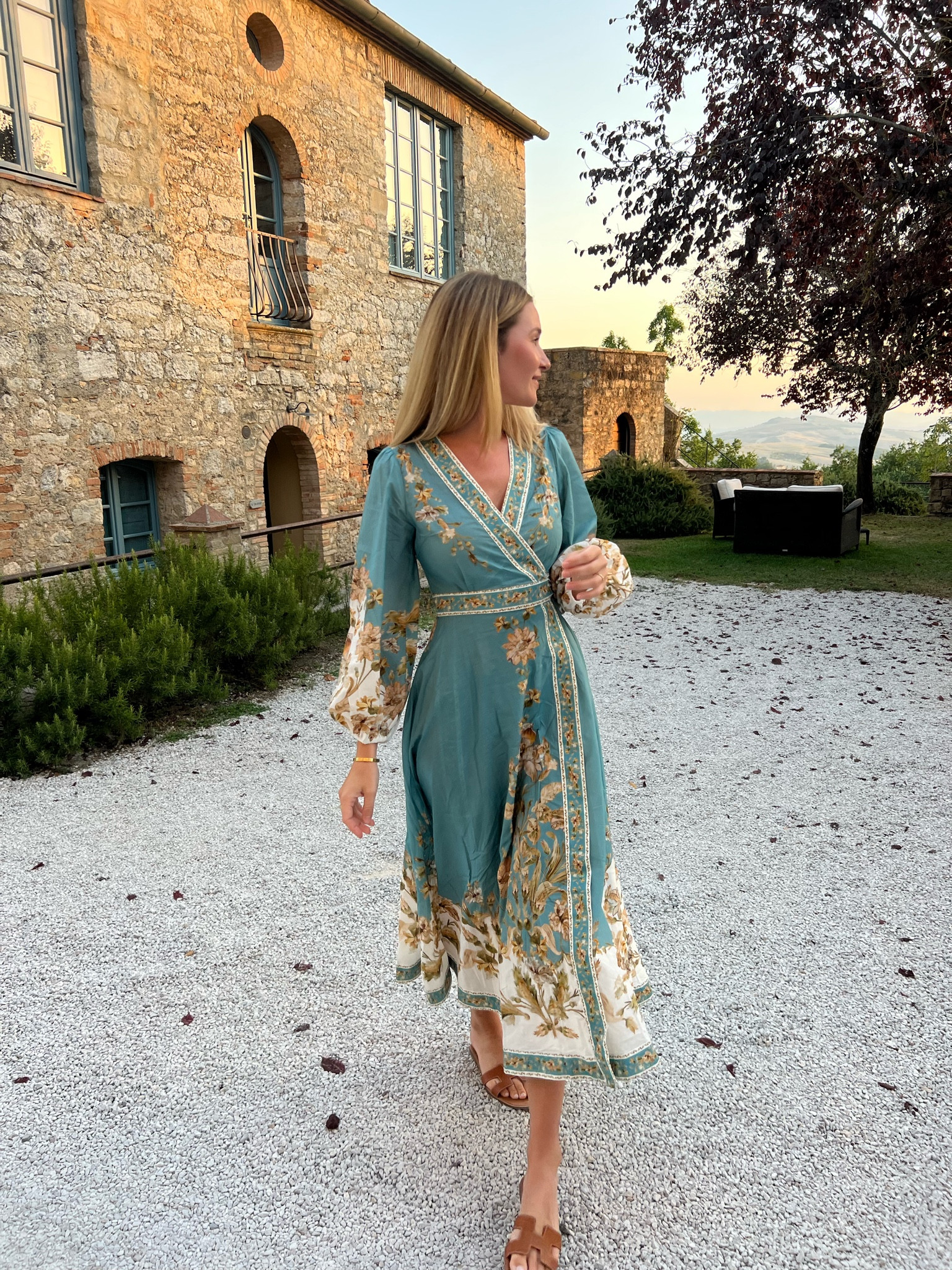 my favorite dress of the summer is on sale! it would be perfect for a winter getaway dress or a warmer weather winter wedding guest dress ✨🫶🏻



#LTKSeasonal #LTKsalealert #LTKHoliday