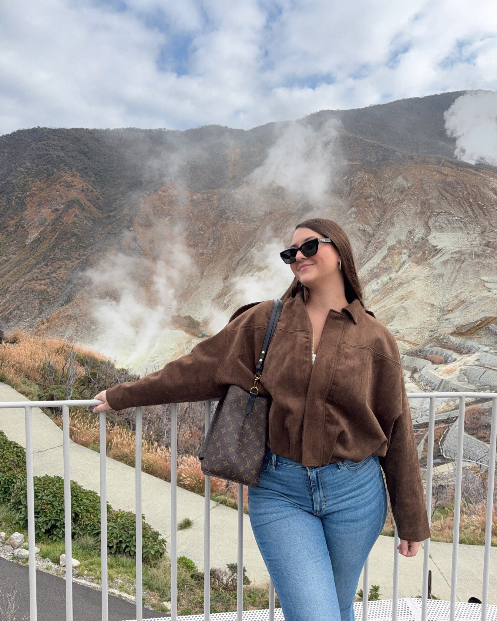 Espresso brown suede jacket for Fall 🤎

Zara jacket- size Small
AE Jeans- size 8
#LTKStyleTip

#LTKMidsize #LTKSeasonal