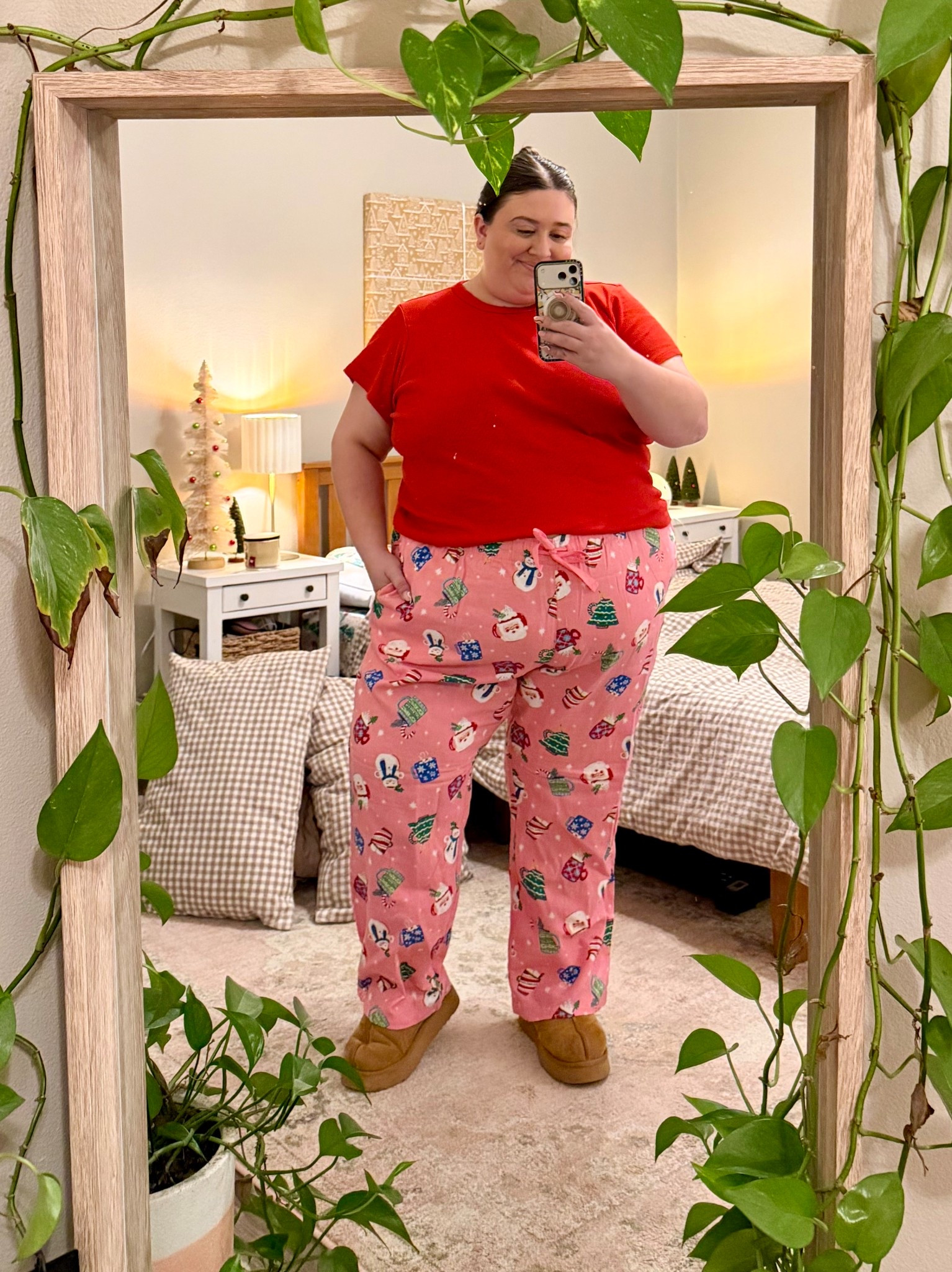 Wearing size 3x in the top and bottom ❤️💚

#LTKPlusSize #LTKHoliday #LTKGiftGuide