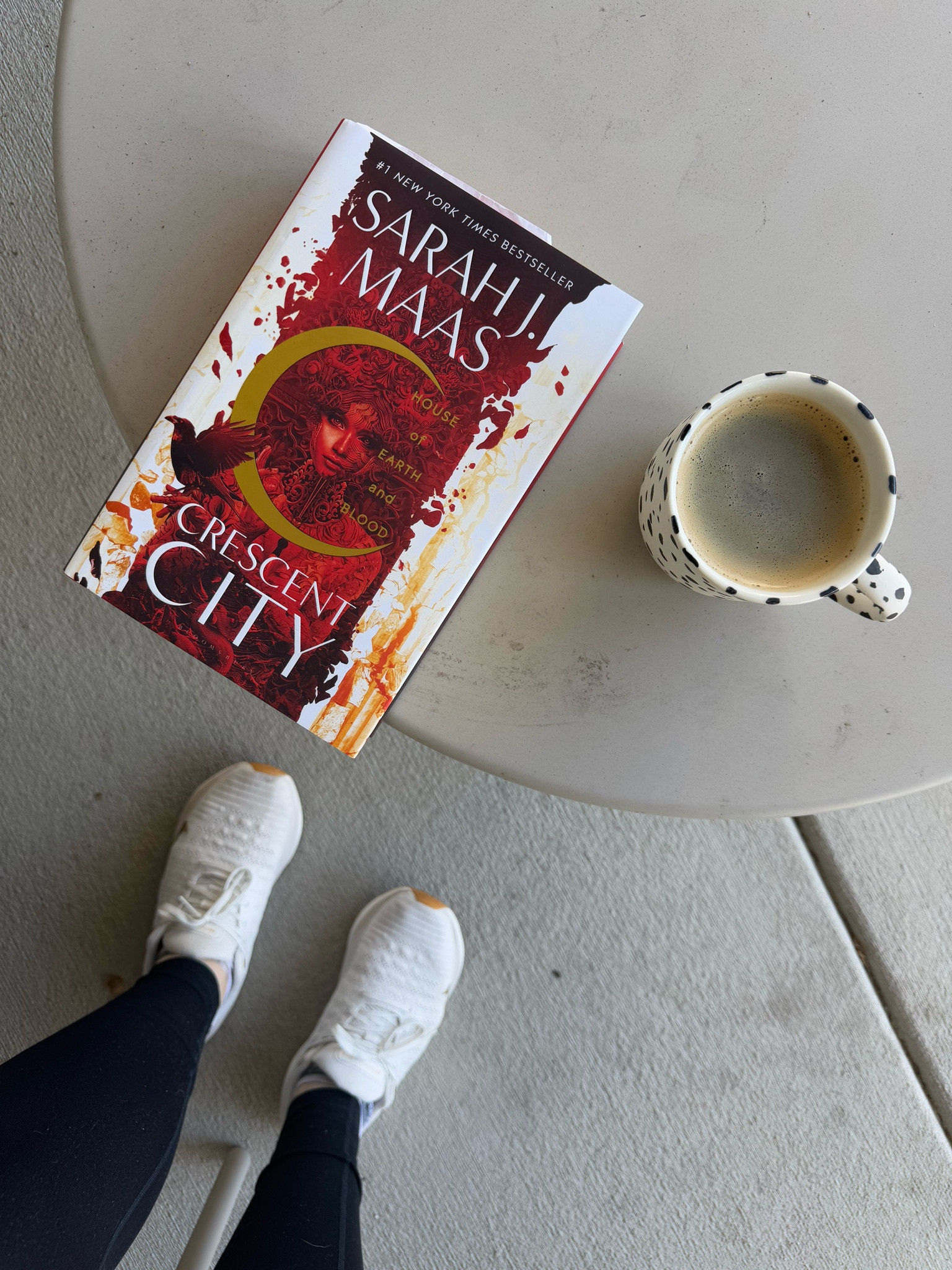 Starting Crescent City today 🌙

Book lover, bookstagram, Romantasy, booktok