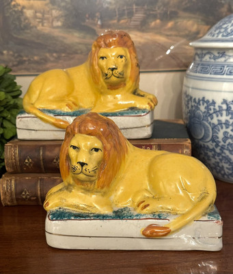 Pair Of Staffordshire Lions Recumbent Mantelpiece Decor Gold Trim On Base  | eBay | eBay US