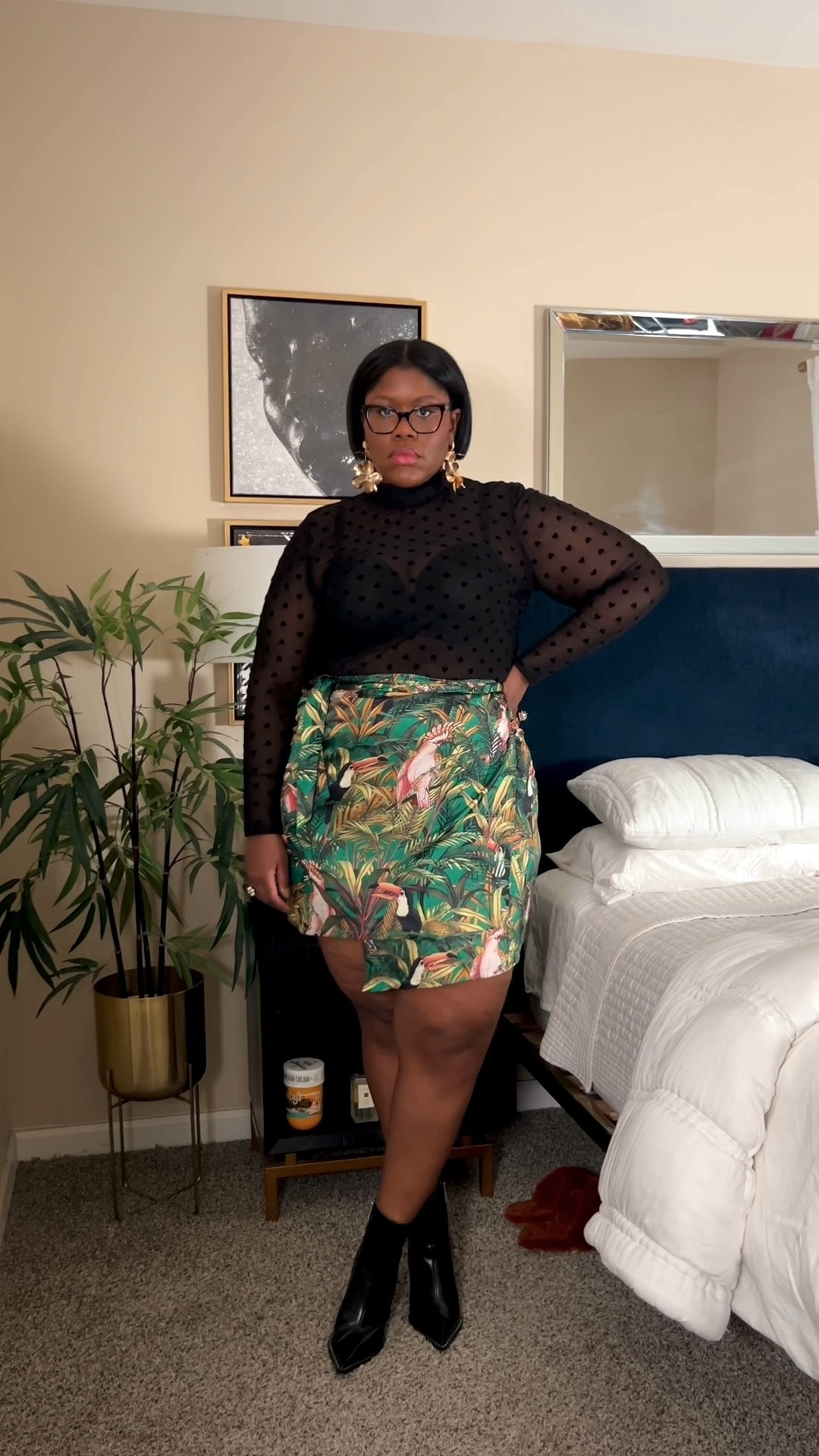 A must have wardrobe accessory is absolutely #staticguard! 

One last #valentinesday inspo look. Still having trouble finding something to wear? Grab a printed skirt and black top, right out of your closet. Its a simple look but can be so impactful! 

Time crunches prove the importance of keeping great basics on hand. Sure, a printed skirt and sheer top aren’t classic basics but a figire flattering skirt and black top sure are.

Don’t have a sheer top? No printed skirt? Wear a sweater or even a black tee and your most flattering bottoms. No matter what you choose, wear your confidence!


Top @Lane Bryant (old) size 14/16
Skirt @Neverfullydressed (old) size US 18
Boots @ZARA (old)
Robe @Nordstrom (old) size XL

#LTKstyletip #LTKbeauty #LTKplussize