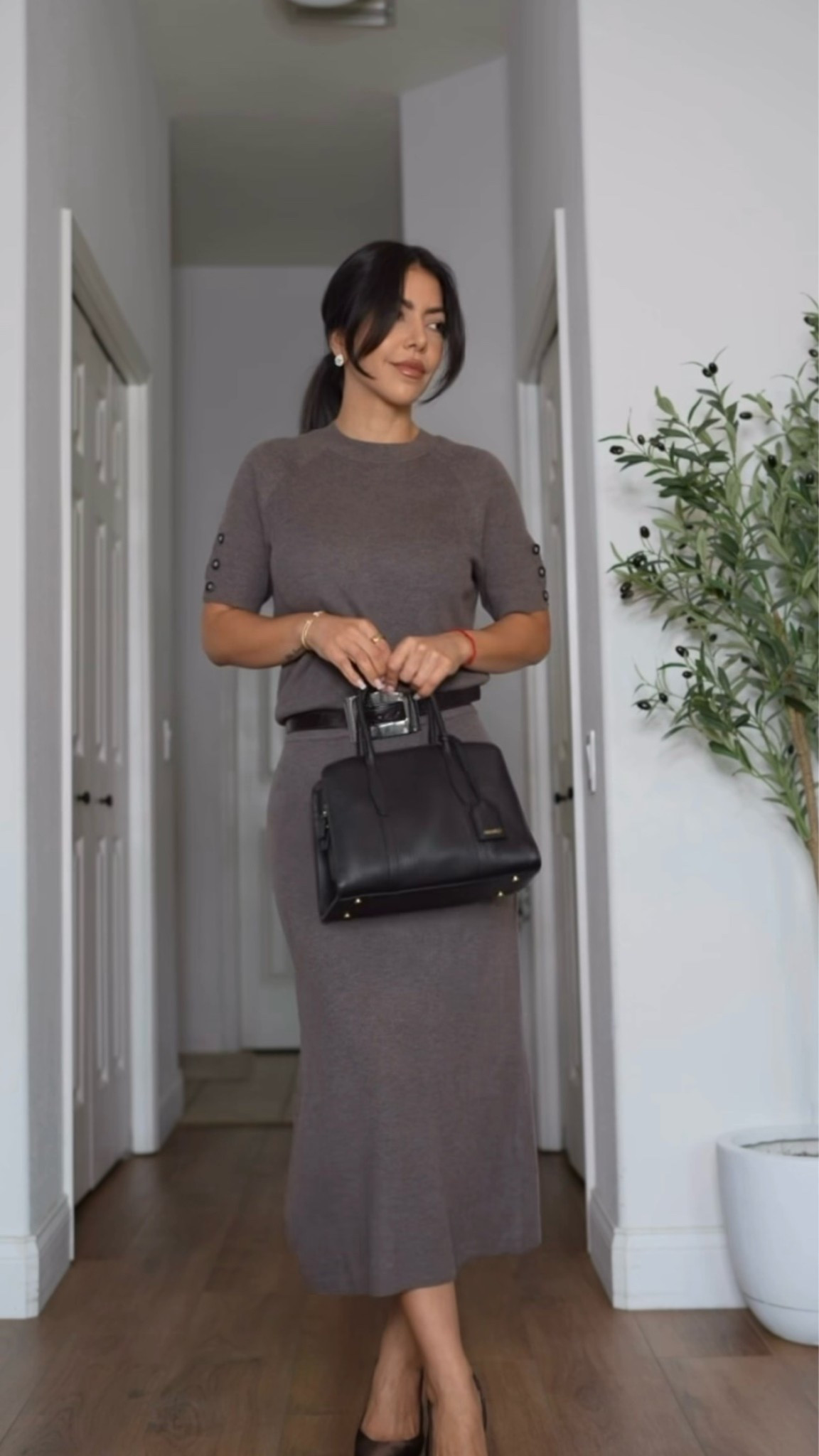 Summer workwear from Amazon! ☺️

This two piece sweater dress set is under $50! Perfect to wear to the office. I’m linking more budget-friendly workwear below!


Affordable work outfit, workwear style, Amazon finds, office outfit, Amazon style

#LTKgrwm #LTKootd #LTKWorkwear