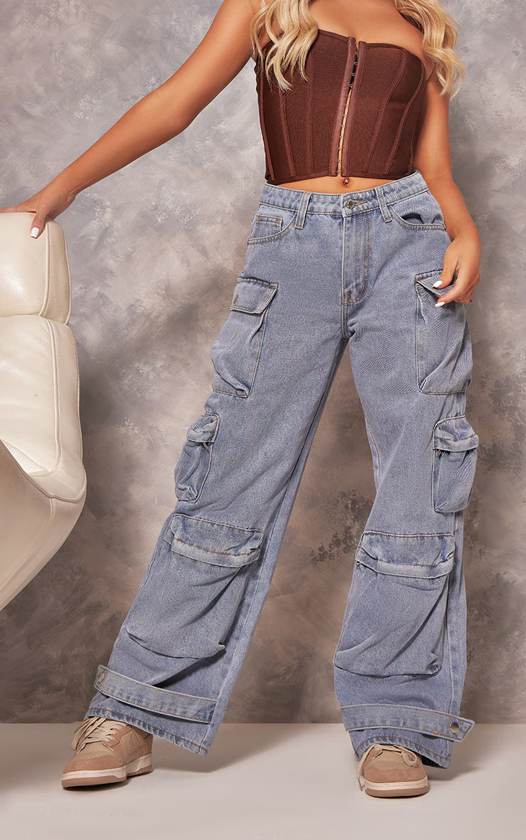 Petite Light Blue Wash Pocket Detail Wide Leg Jeans | Pretty Little Thing (Australia & New Zealand)