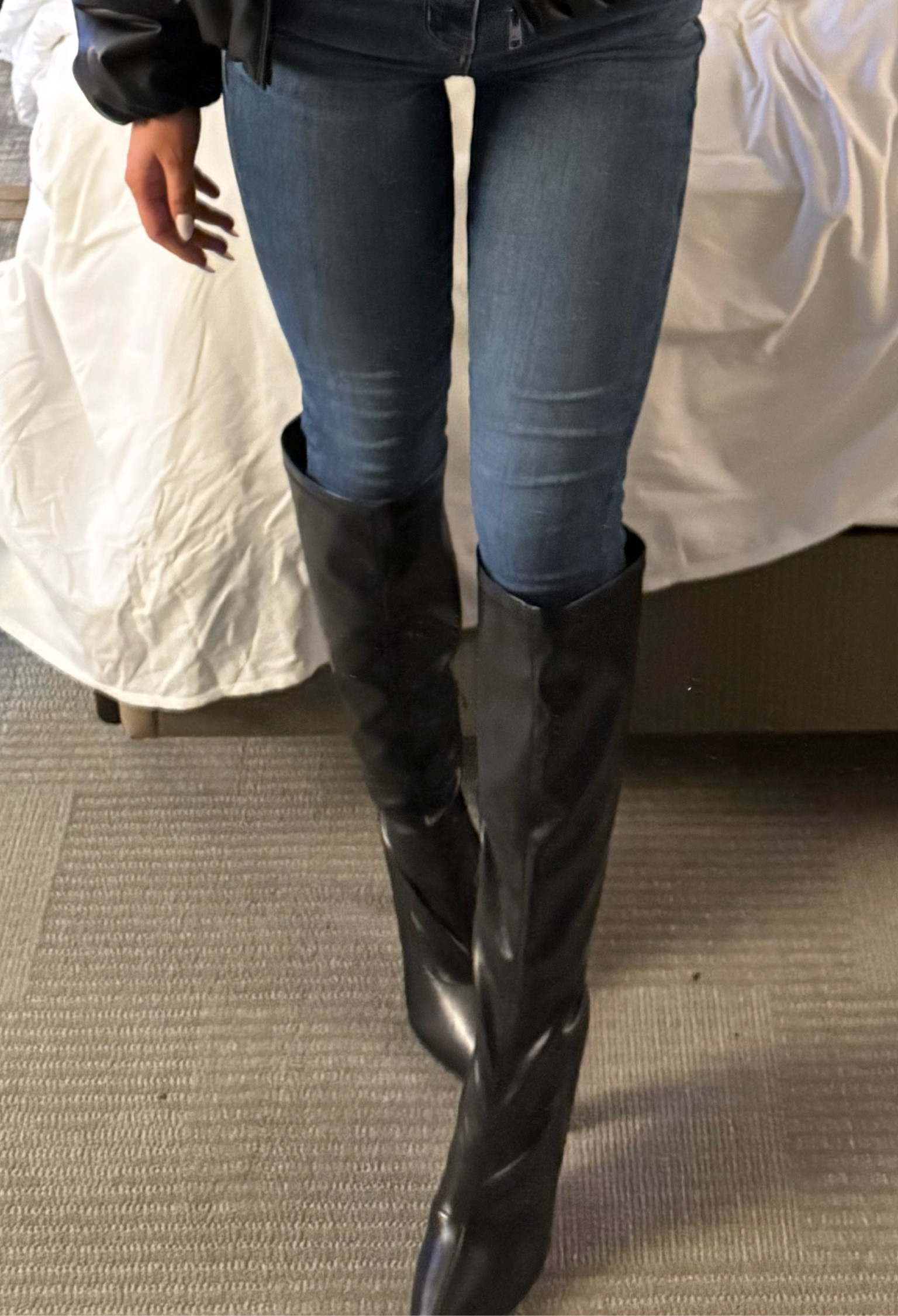 COMFIEST CUTEST KNEE HIGH BOOTS🫶🏼

#LTKNYFW #LTKBeauty #LTKStyleTip