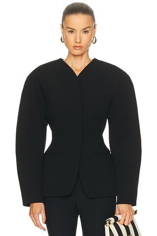 JACQUEMUS La Veste Ovalo in Black - Black. Size 36 (also in 38). | FWRD 