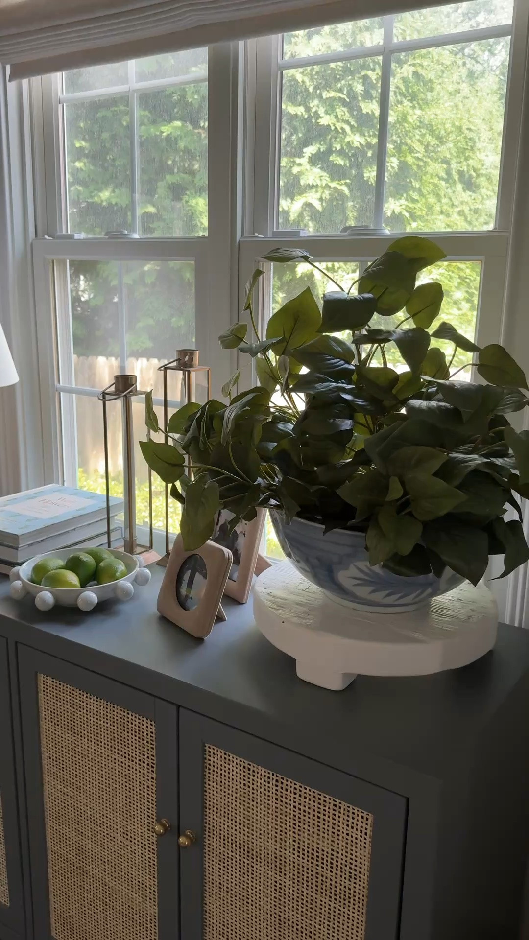 Easy, breezy Saturday morning ☀️

I often get questions about styling different corners of a home so here’s a peek at how I’ve accessorized our dining room console for summer. A big, beautiful bowl filled with greenery (you can use bowls instead of vases!), taper candles, a pair of photo frames, and a cool dish filled with limes… 

Dining room, chandelier, lighting, dining room inspo, dining room decor, console table decor, Serena & Lily, grasscloth wallpaper, girlonthehudson, neutral home, modern coastal, minted art, cozy home

#LTKHome #LTKdayinmylife #LTKvlog