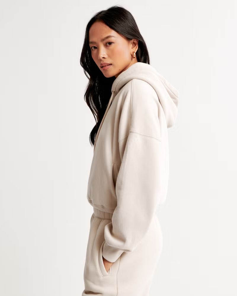 Essential Sunday Hoodie | Abercrombie & Fitch (US)
