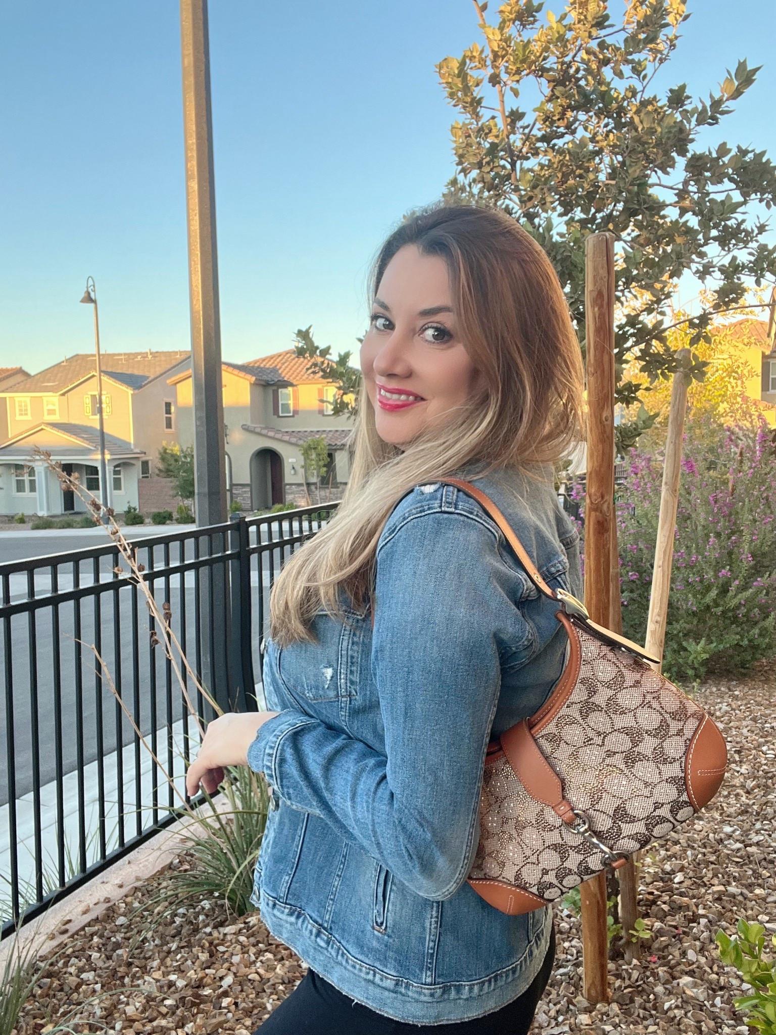 Ready for all things cozy and cute! 🍂 This comfortable and chic combo is what I'm living in right now. My trusty denim jacket adds that perfect layer of warmth over black leggings, and the Coach brown bag brings a rich, autumnal pop of color. It's ideal for errands, coffee, or just lounging in style!
Style Tips: Invest in high-quality basics! This simple foundation can be dressed up or down. A great denim jacket is essential for fall layering. Shop my look now!
#LTKstyletip #fallfashiontrends #falloutfitinspo #versatilestyle #denimlover #leggingslife #fallstyle #everydaywear #comfortablechic #fashiontips #Coach #fallfashion

#LTKItBag #LTKStyleTip #LTKOver40