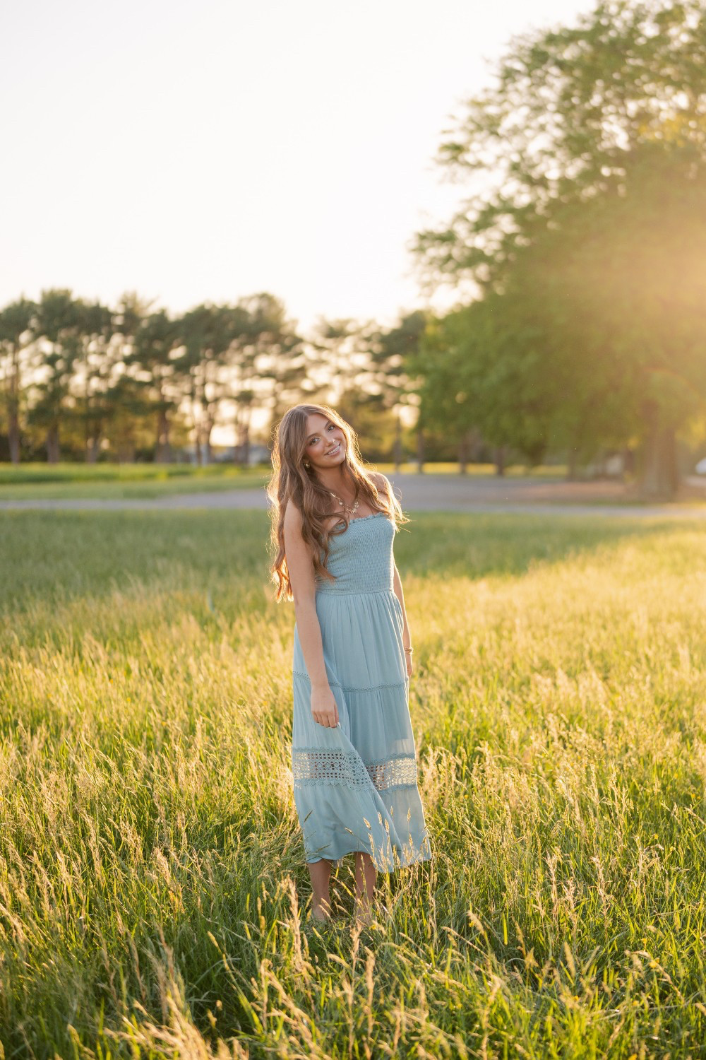 This light blue smocked dress gave major soft girl energy 💙🌾
It’s flowy, flattering, and perfect for senior portraits in the summer — especially during golden hour.
I linked similar soft blue styles that always photograph beautifully over on LTK! 

 