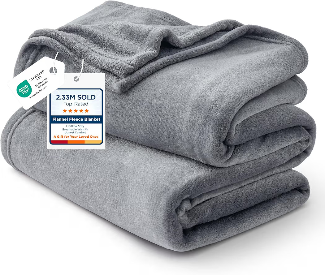 Bedsure Soft Plush Bed Blankets - Lightweight Fuzzy Cozy Luxury Blanket | Amazon (US)