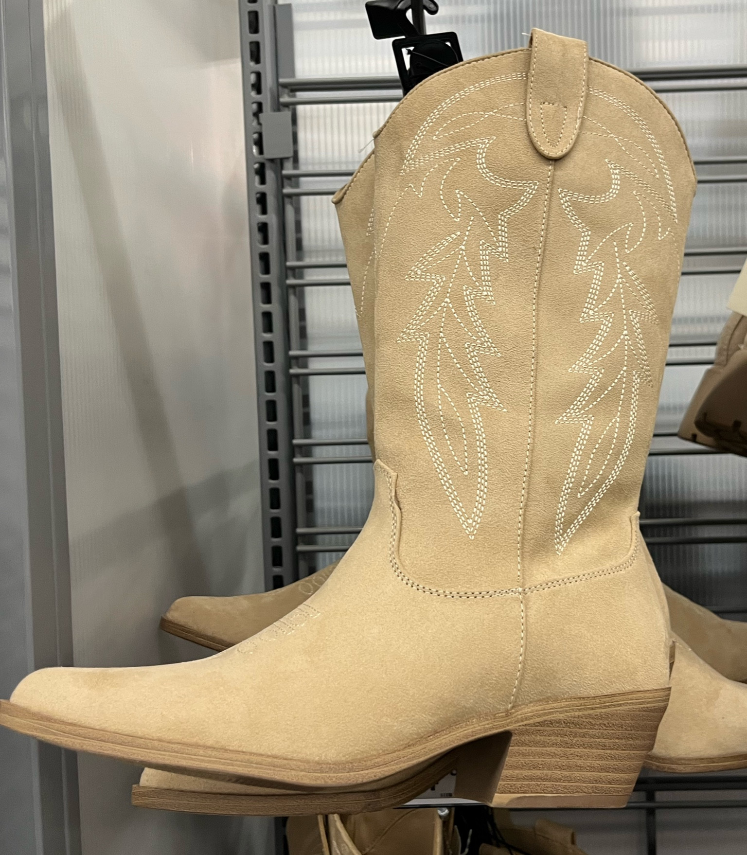 Boots, suede, country concert outfit, cowboy boots, Walmart fashion, fall family photos outfit

#LTKSeasonal #LTKShoeCrush #LTKFindsUnder50