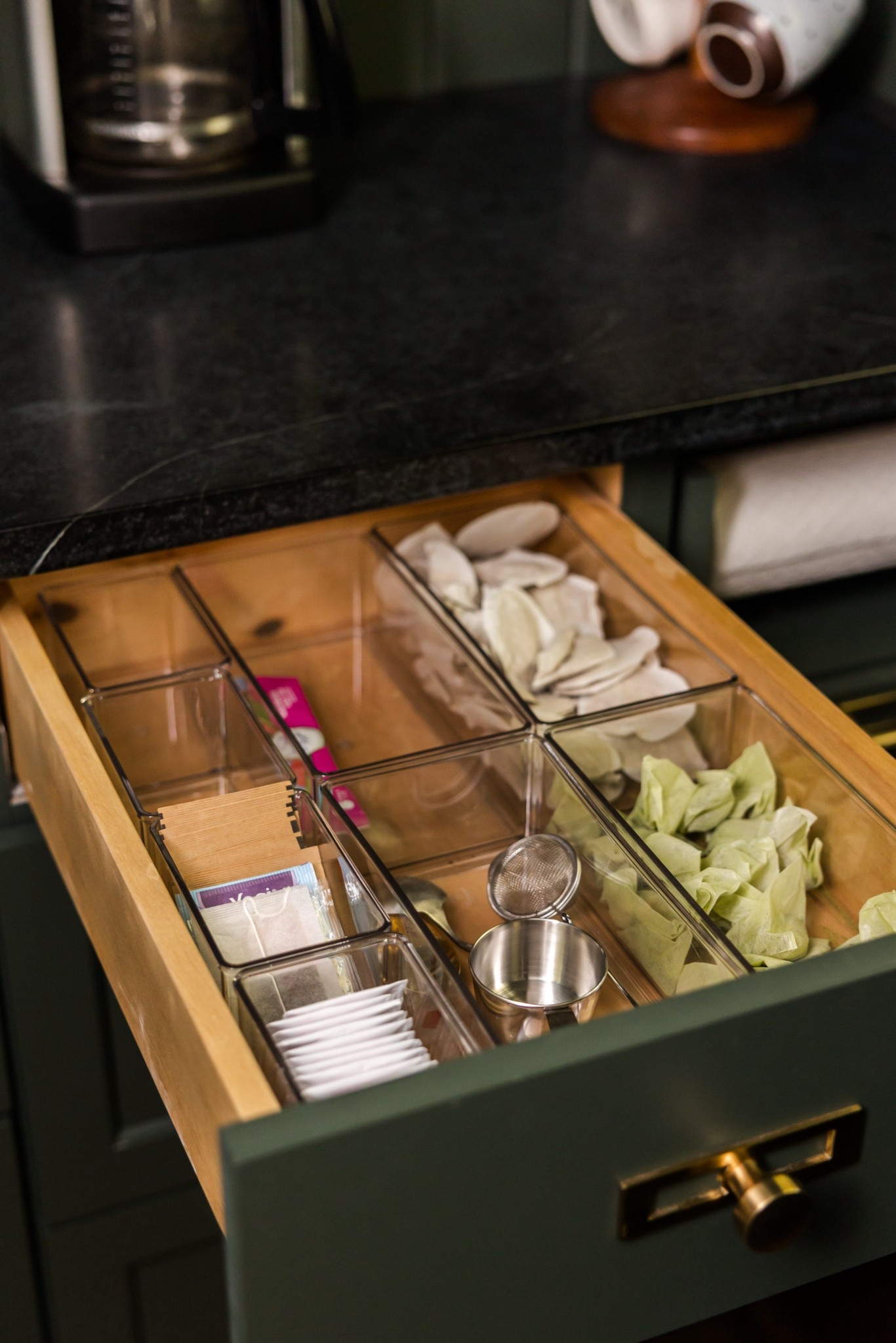 Our favorite way to organize a drawer— with these gorgeous acrylic inserts. ⚡️

#LTKFamily #LTKHome #LTKStyleTip