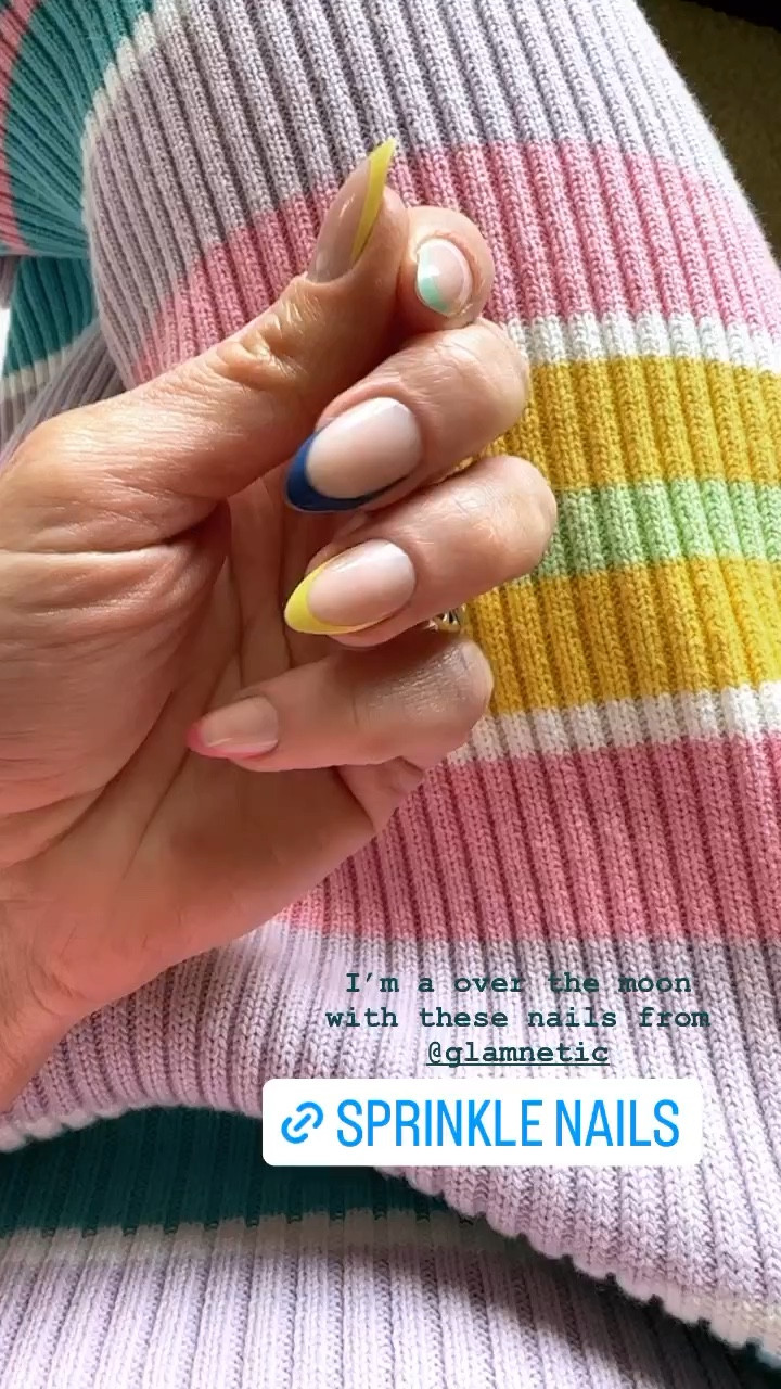 #Glamnetic nails for the win. Perfect shape, length, color.. these sprinkle nails are my FAVORITE #manicure #presson

#LTKBacktoSchool #LTKFind #LTKbeauty