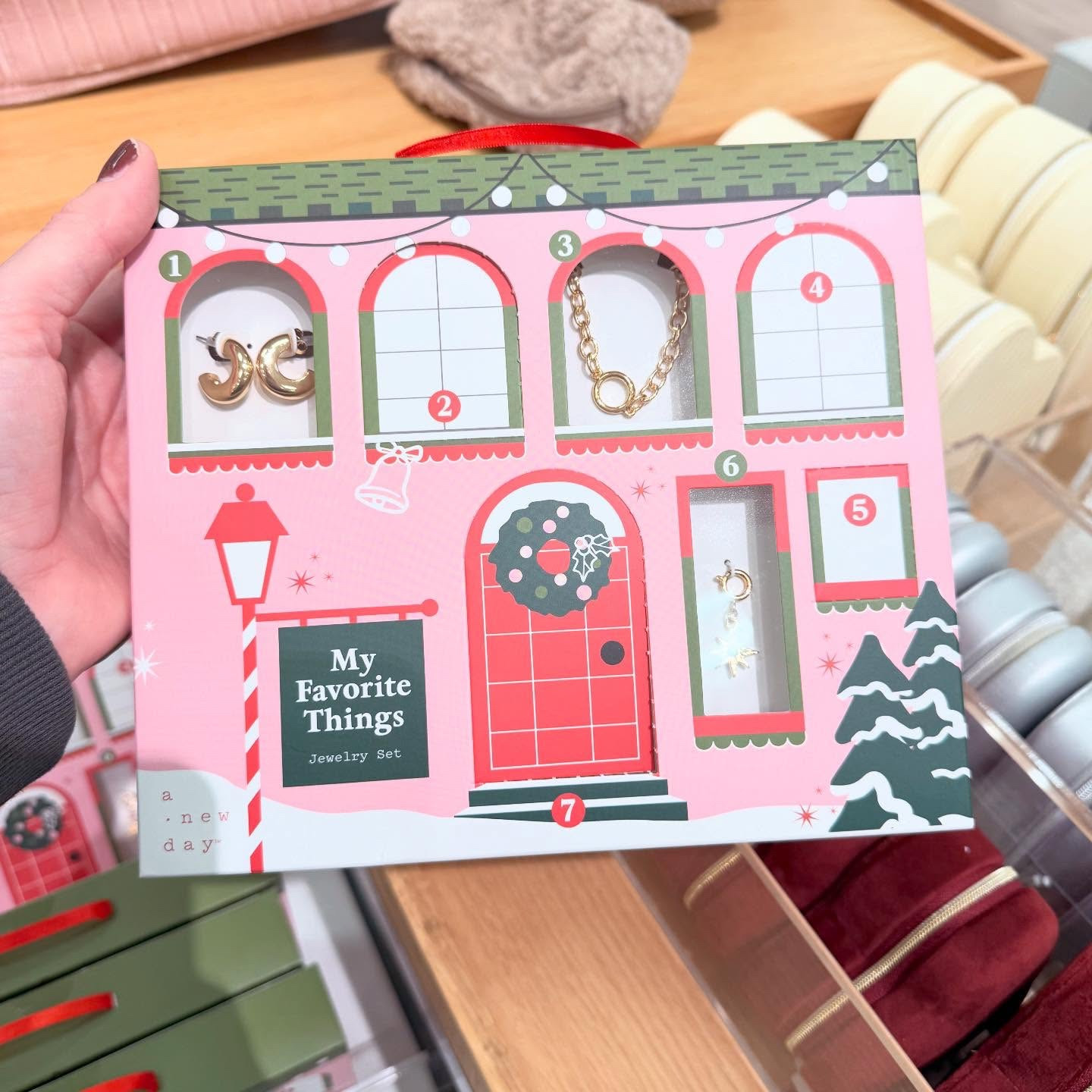 The perfect jewelry gift box sets are here — and they are so fun! 🎁✨



#TargetStyle #TargetFinds #JewelryGifts #GiftGuide2025 #HolidayGifts #StockingStuffers #SparkleSeason #GiftIdeas #TargetHoliday #JewelryLovers

#LTKHoliday #LTKFindsUnder50 #LTKGiftGuide