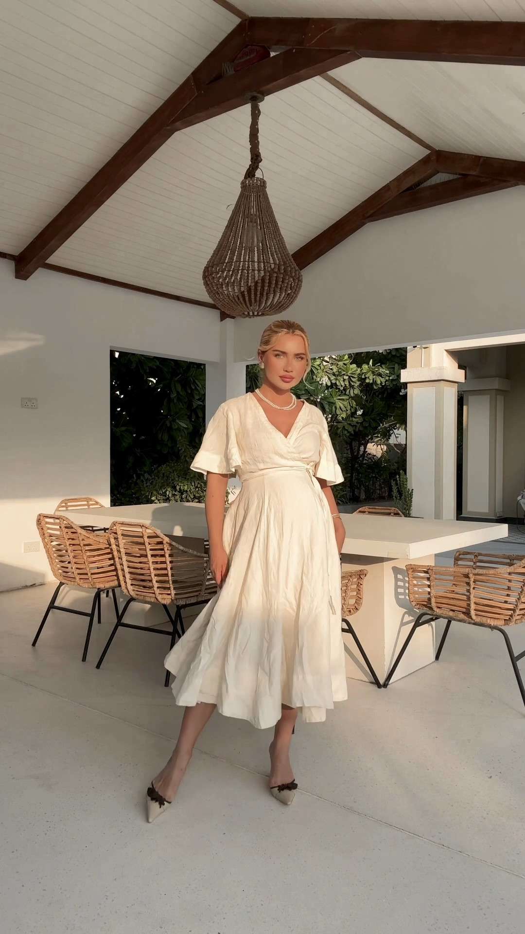 timeless dresses 🤌 midi linen dress, summer style, summer fashion, elegant dress, old money, classy outfit inspo #LTKsummer #LTKeurope 

#LTKstyletip #LTKtravel #LTKfamily