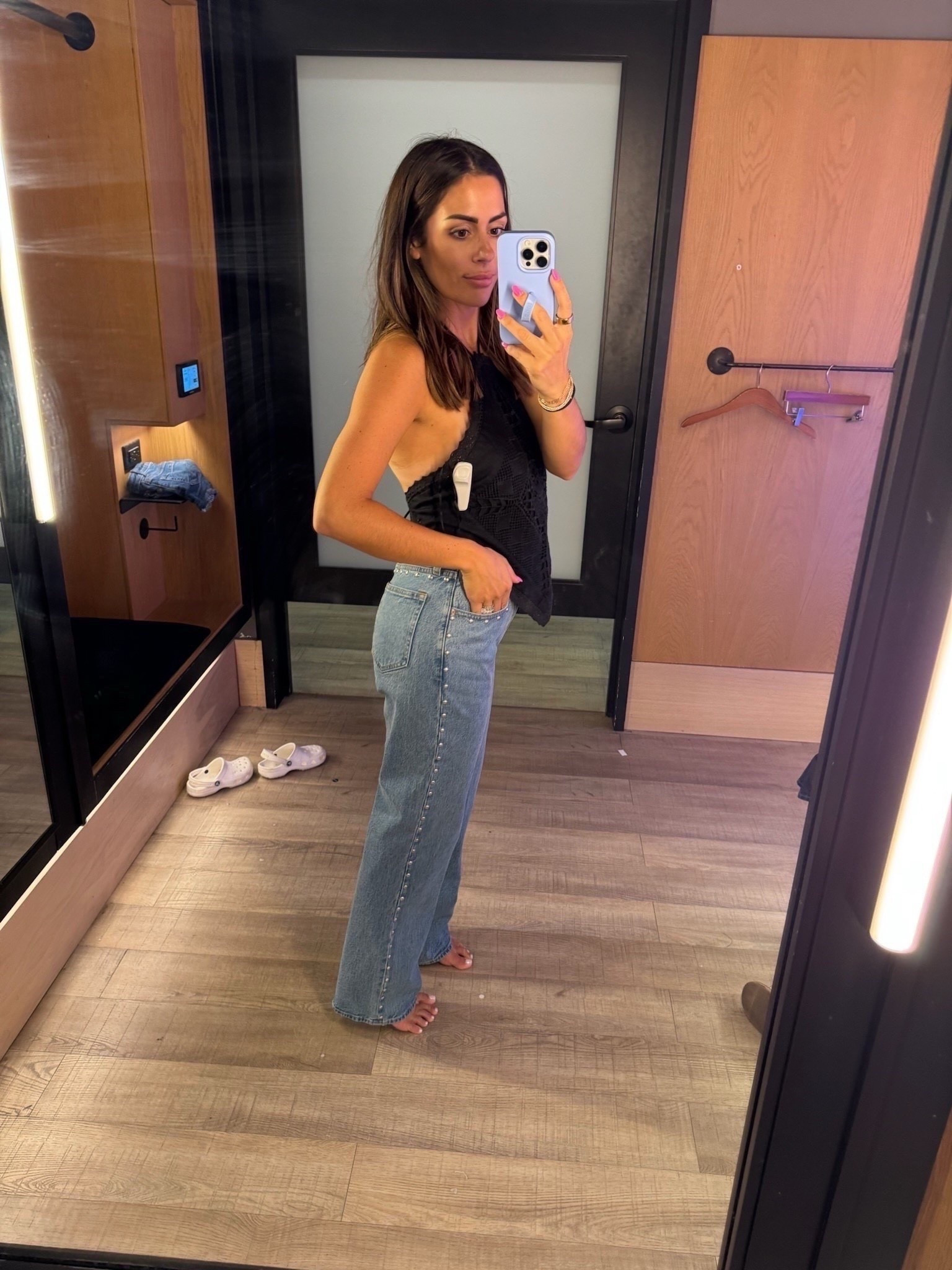 Abercrombie on sale // B2S finds💫✨

20-50% off abercrombie sale!

Abercrombie, Abercrombie sale, a&f, a&f sale, jeans, denim, top, linen top, backless top, date night look, military wife, Coronado California, Lauren Mulloy

#LTKStyleTip #LTKSaleAlert #LTKFindsUnder100