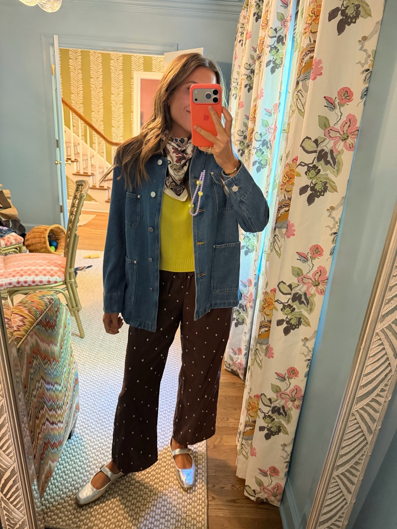 Easy fall outfit idea — wearing xsmalls