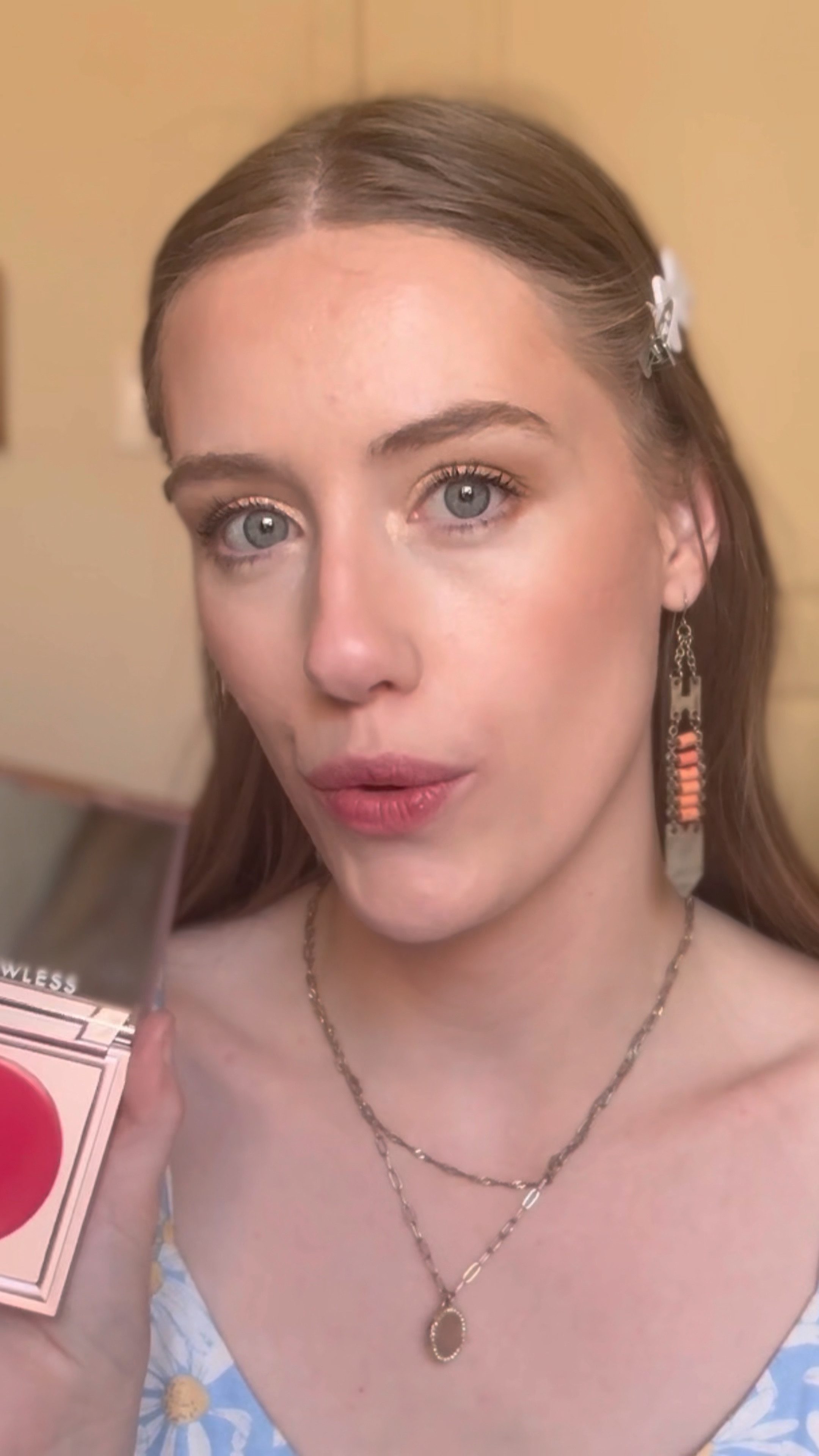 #beauty #lawless #lawlessbeauty #creamblush #new #spehora #cleanmakeup

#LTKFindsUnder50 #LTKBeauty #LTKVideo