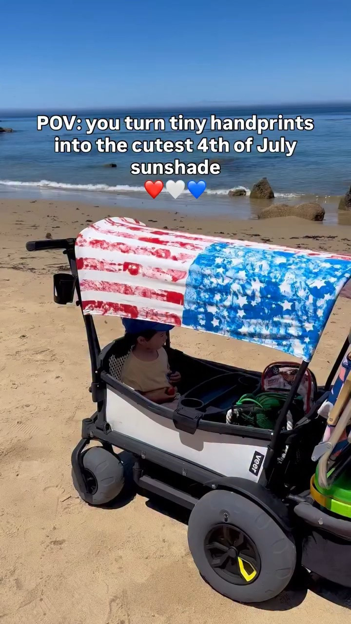❤️Red, 🤍white, 💙blue & made by my crew! 🇺🇸☀️🕶️ @veergear 
double tap if you’re a mom obsessed with handprint keepsakes 🫶
#diy #diymom #4thofjuly #keepsake #crafts