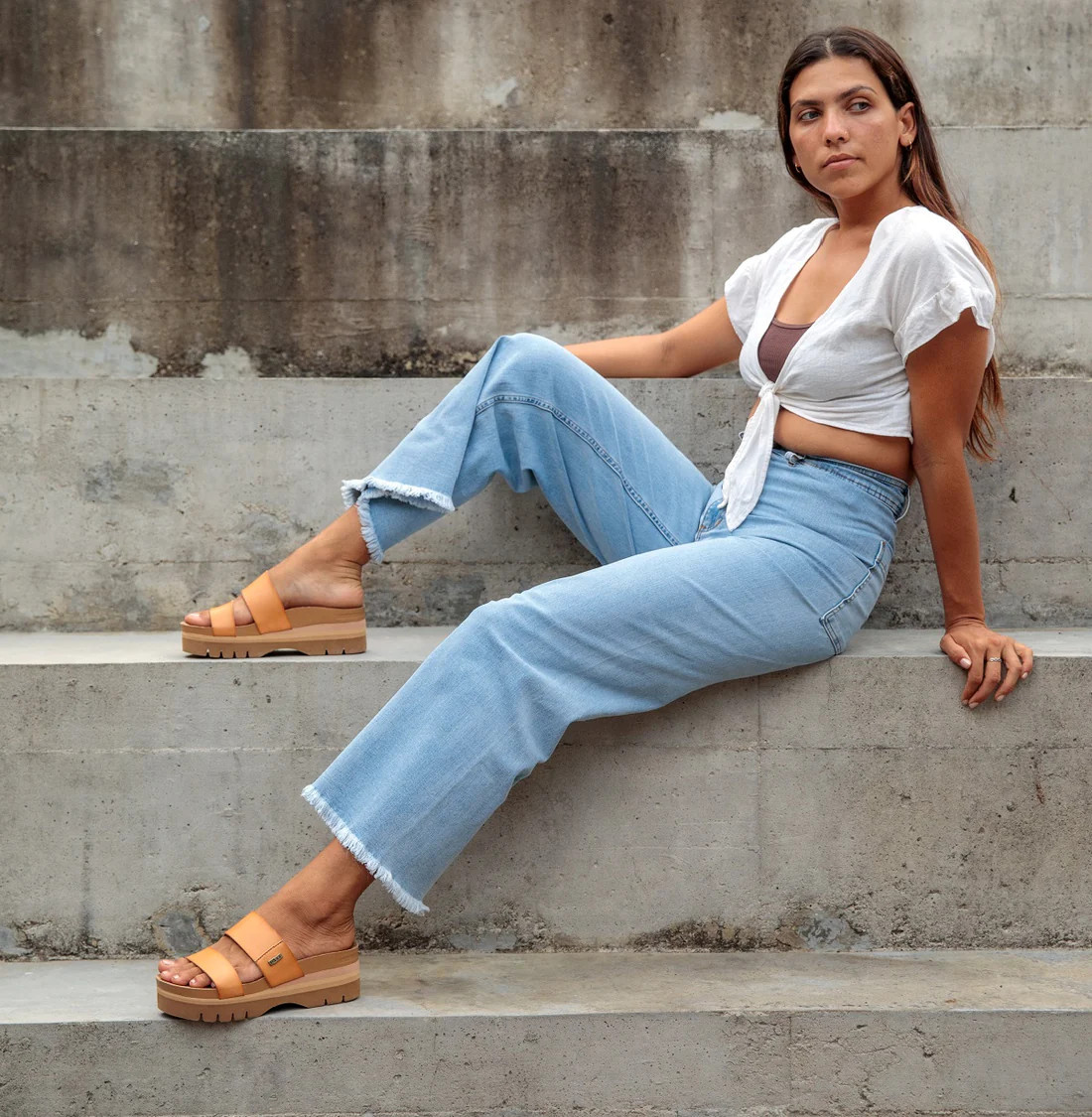 Cushion Vista Higher | Reef