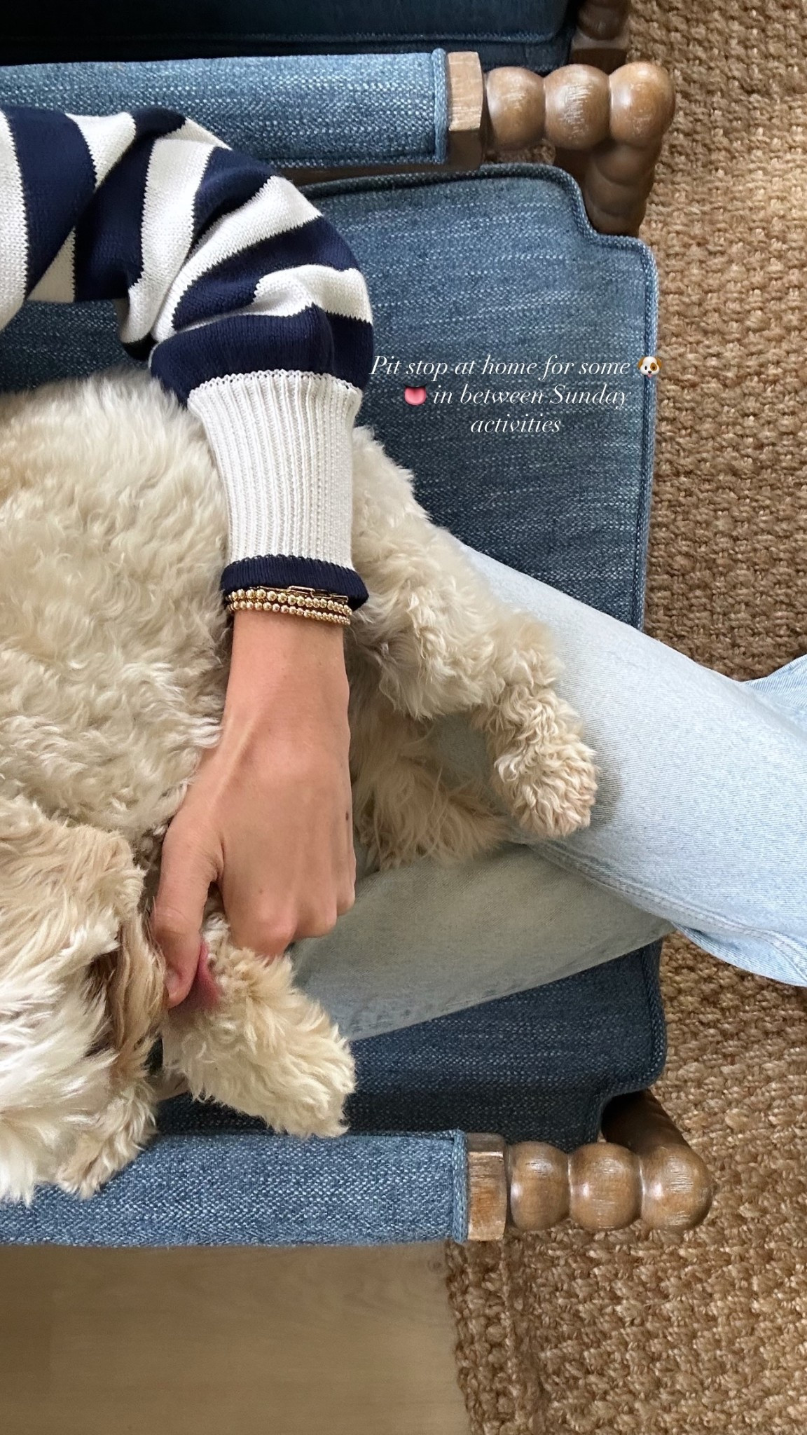 Pit stop at home for some 🐶👅 in between Sunday activities
@brookandyork 
