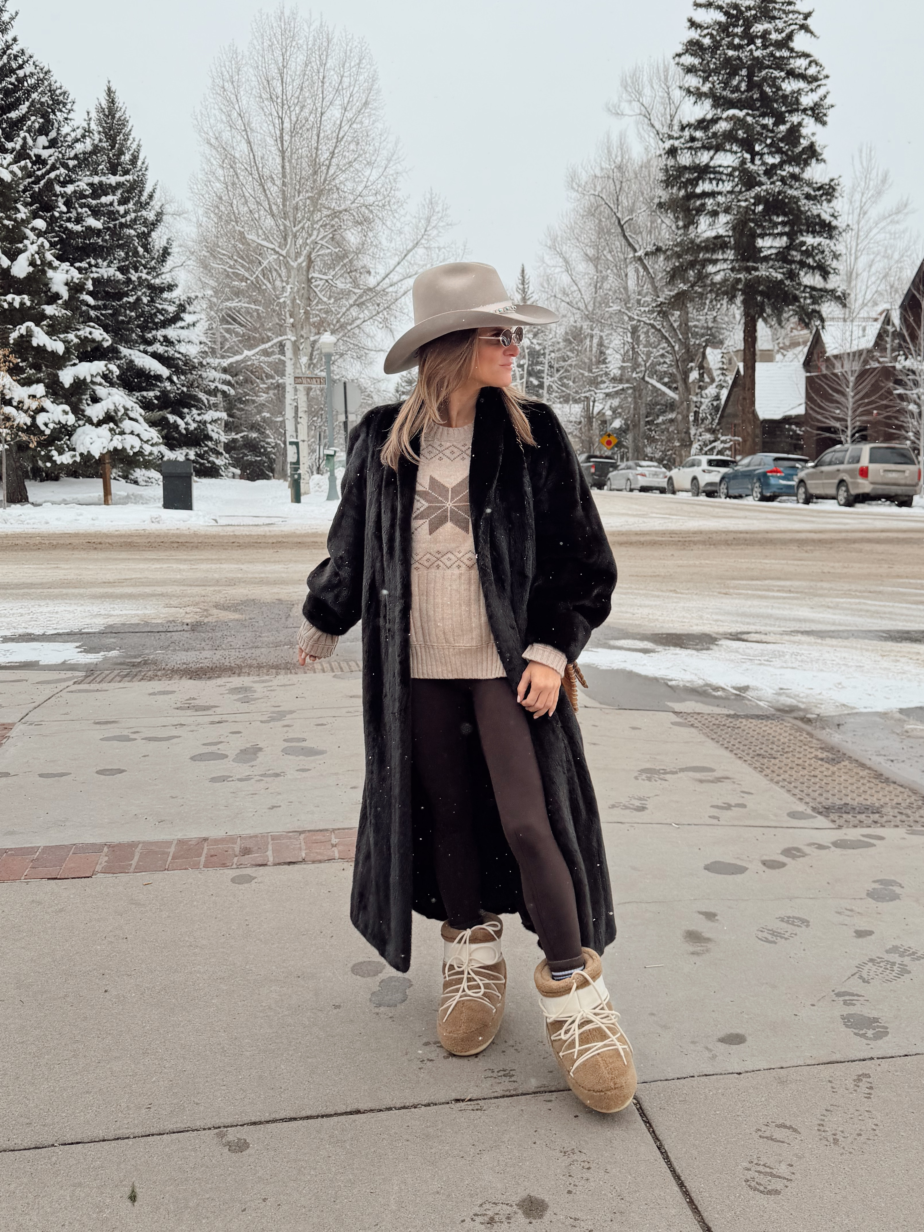 Day out in Aspen outfit 

 