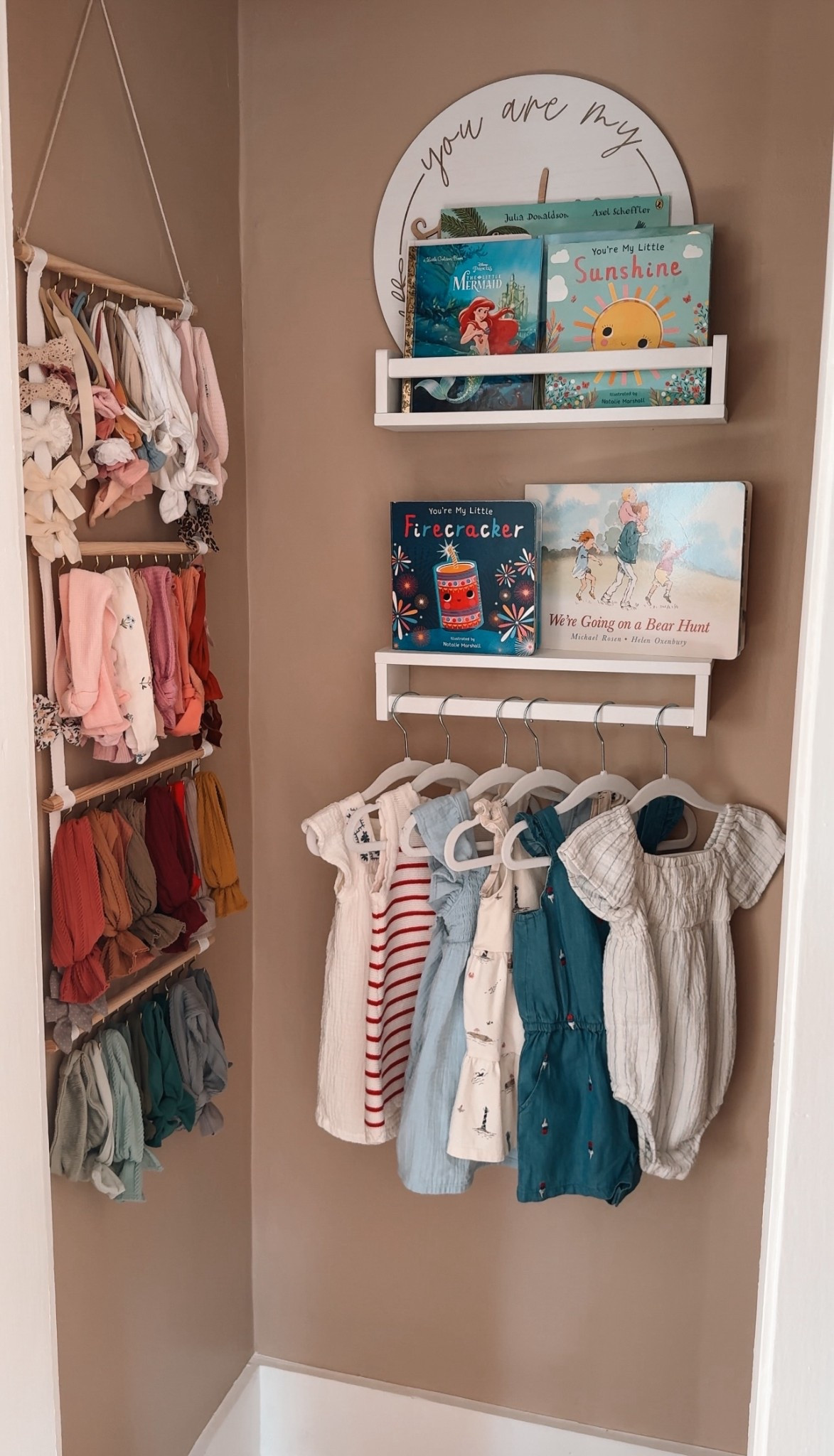 Toddler Girl Summer Closet Organization + July Wardrobe & Book Favorites

Having this little area to display July books and outfits for my toddler has been such a lifesaver! It makes grabbing books and clothes easy and helps me remember to get use out of the cute seasonal clothes before the season is over.

Spring Outfits, Seasonal Outfits, Toddler Fashion, Toddler Style, Toddler Outfits, Toddler Girl, July Books, Picture Books, 4th of July, Baby Room, Nursery, Seasonal Decor, Summer Outfits  

#LTKSeasonal #LTKBaby #LTKKids